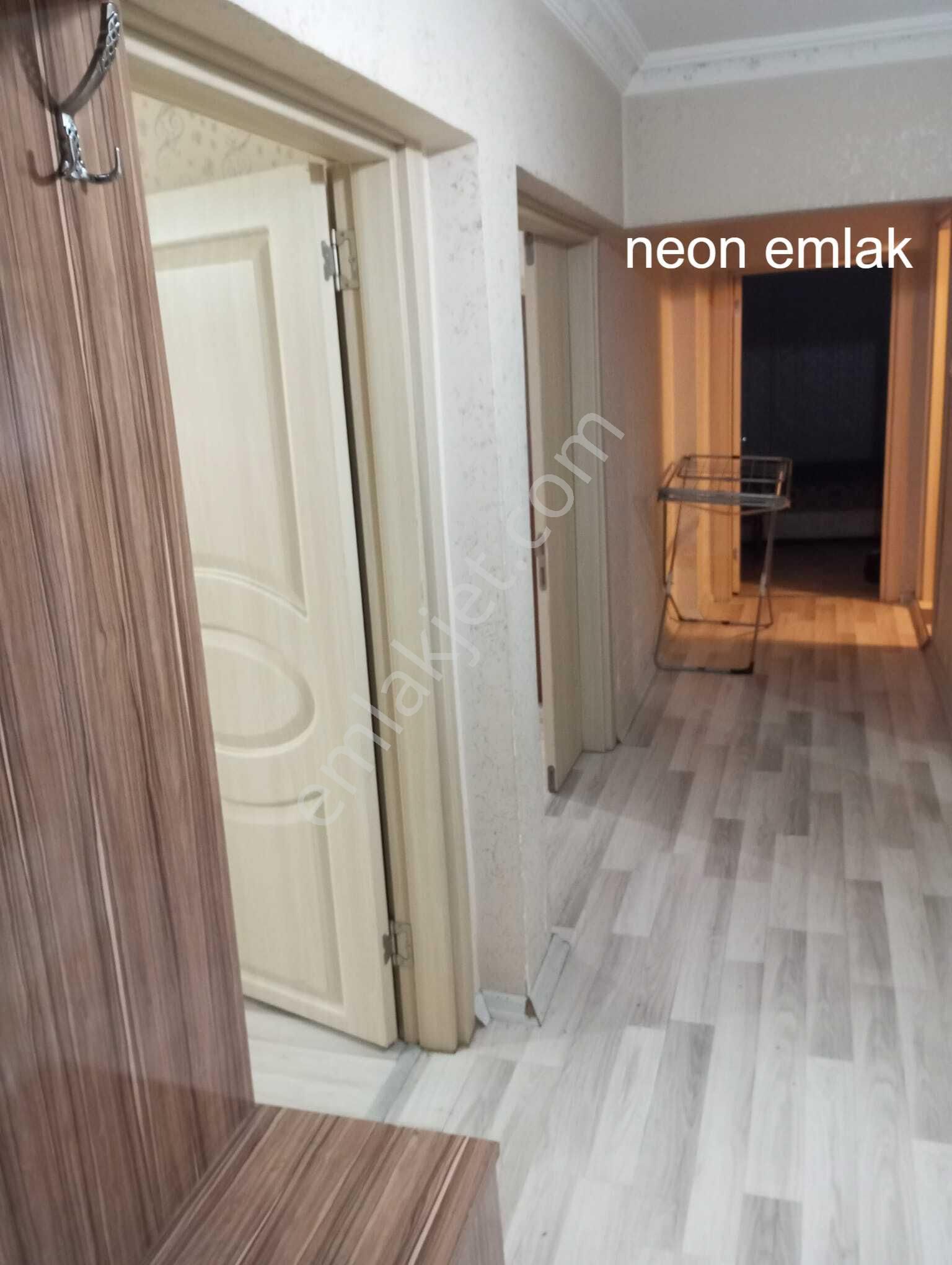 Neon Dan A. Eglencede Eşyalı Kiralık Daire - Görsel 11