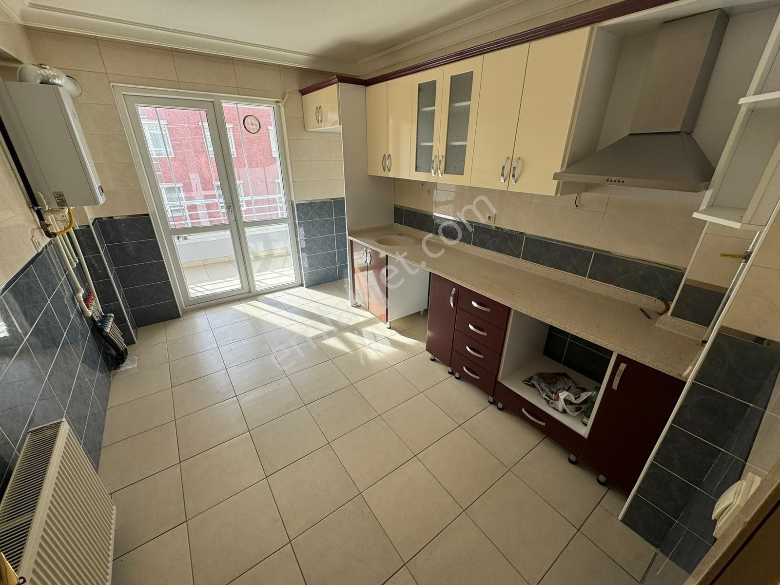 K.ören Esertepe Mah. Asansörlü Ön Cephe 3+1 Satılık Daire