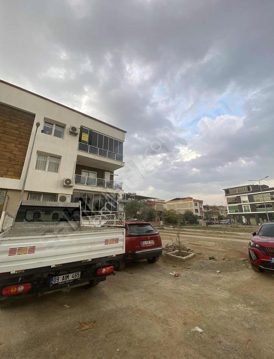 Yeşil Mahallede Köşe Başı 3+1 Daire