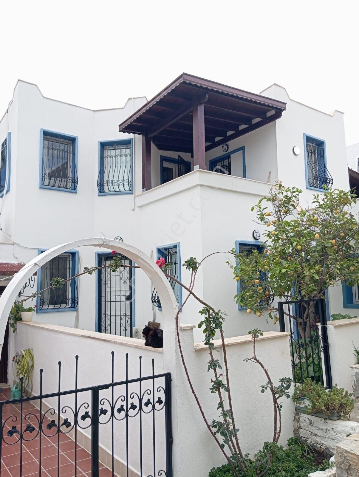 Bodrum Oasis Üstü Satılık 3+1 Bahçeli Müstakil Dubleks