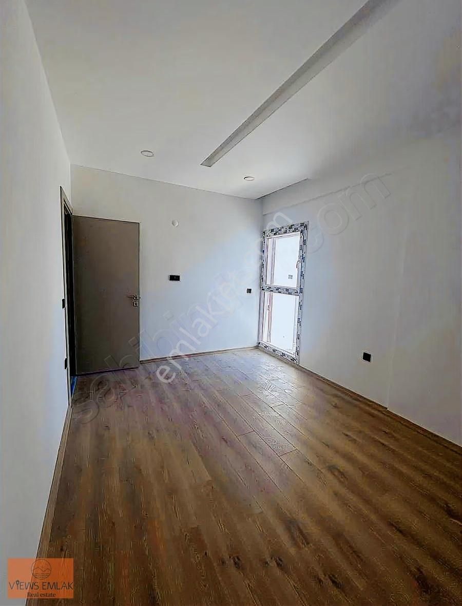 Kuşadasında Havuzlu Sitede Kapalı Mutfaklı 3+1 Ara Kat Daire - Görsel 19