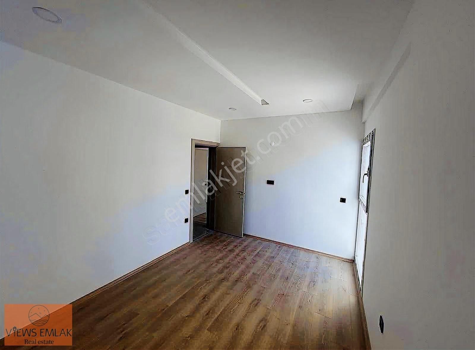 Kuşadasında Havuzlu Sitede Kapalı Mutfaklı 3+1 Ara Kat Daire - Görsel 30