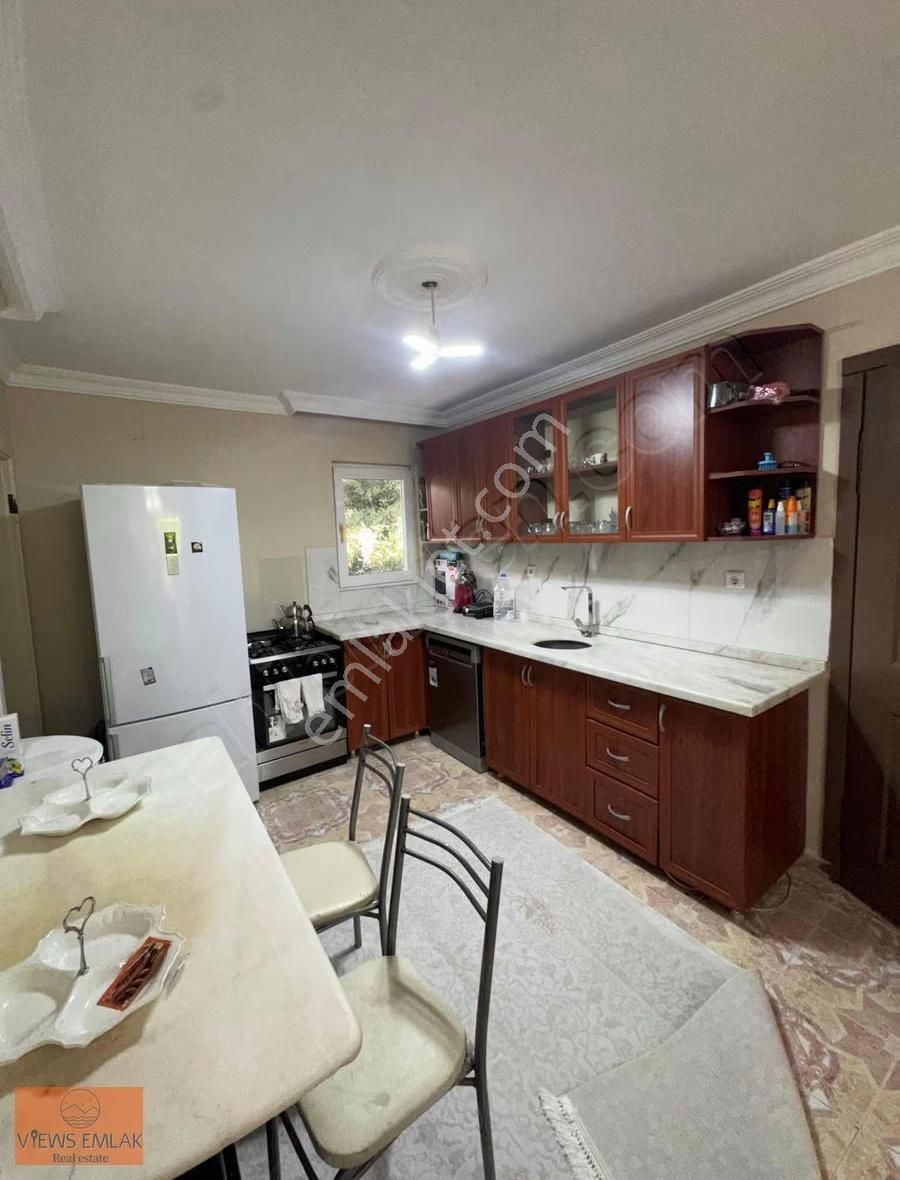 Kuşadası Merkezi Konumda Denize 700 Metre Mesafede Eşyalı Villa - Görsel 7