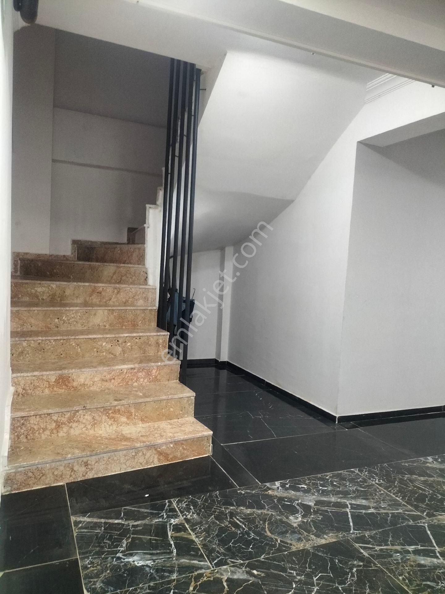 Aydın Efeler Köprülü Mahallesi'nde 1+1 Eşyalı Kiralık Daire - Görsel 16