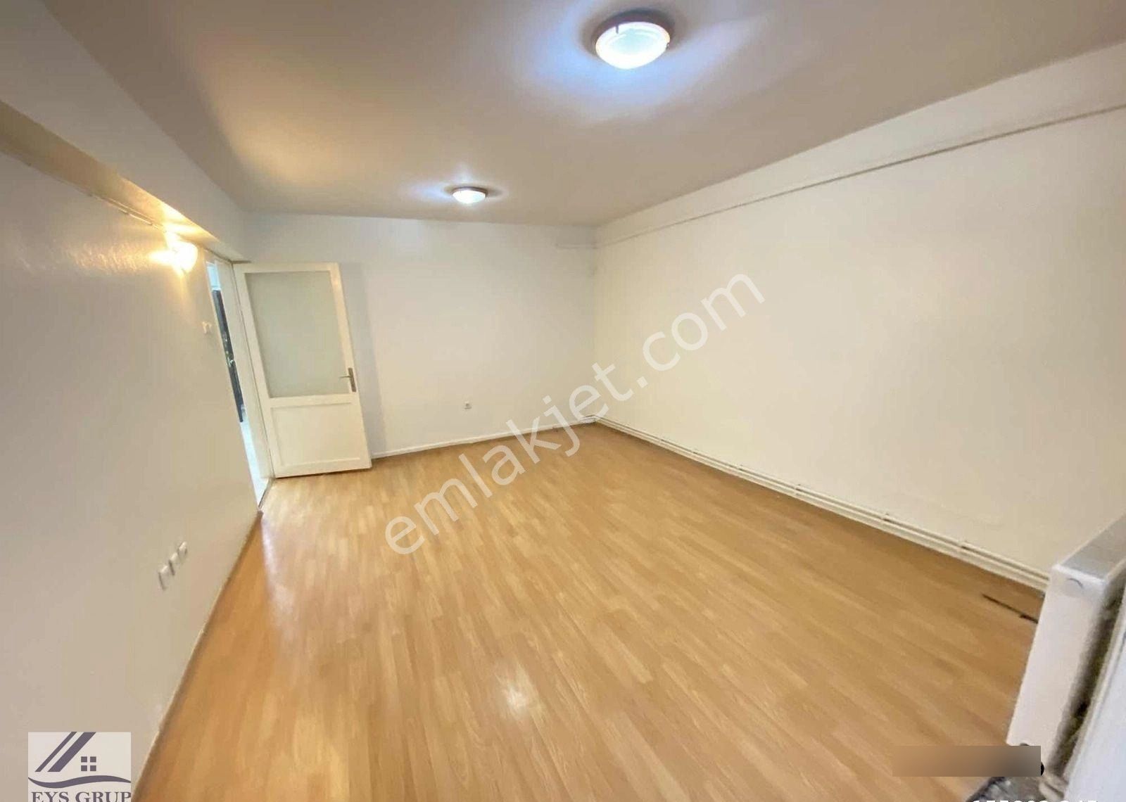 Hatay Pazar Yeri Yakını 2+1 90 M2 İçi Bakımlı Geniş Bahçeli Acil