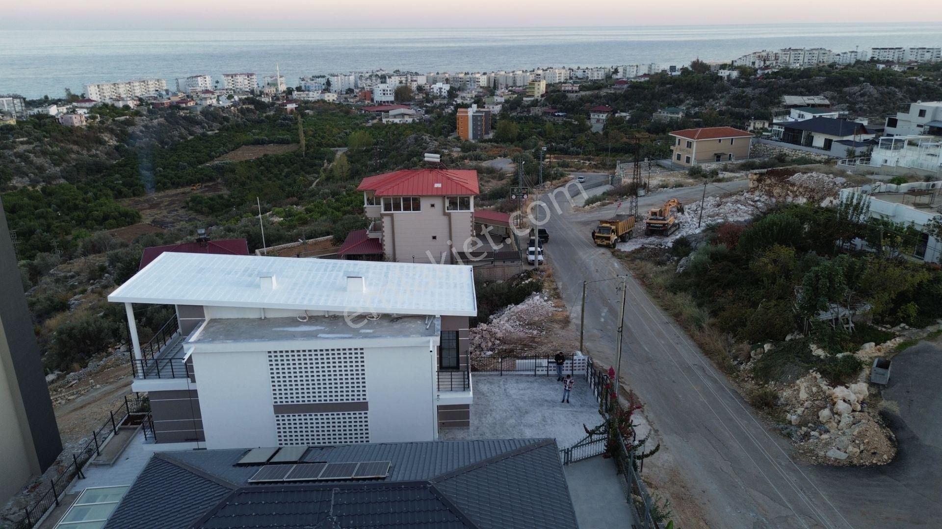 Mersin Erdemli Tırtar Mahallesi’nde Satılık Villa Tarzı Komple Bina - Görsel 32