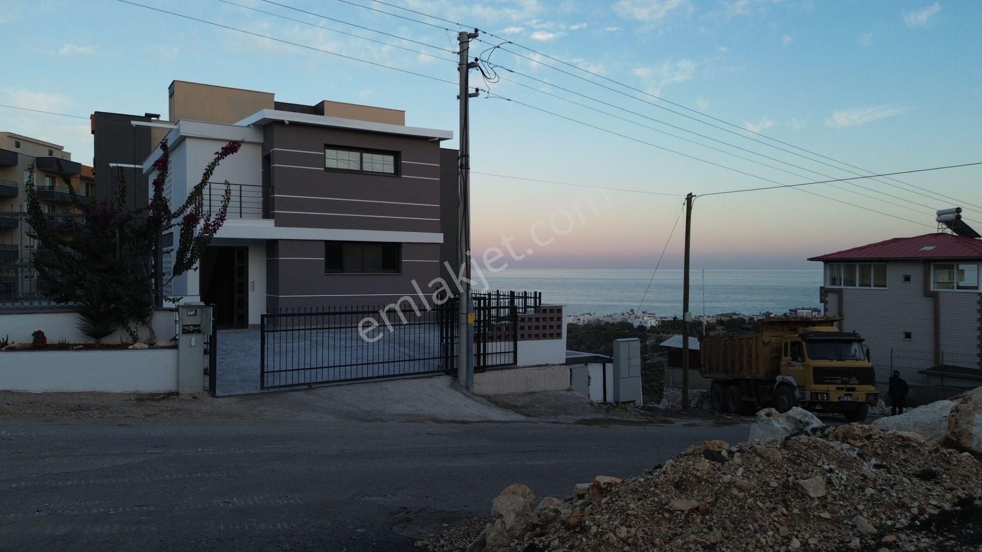 Mersin Erdemli Tırtar Mahallesi’nde Satılık Villa Tarzı Komple Bina - Görsel 7