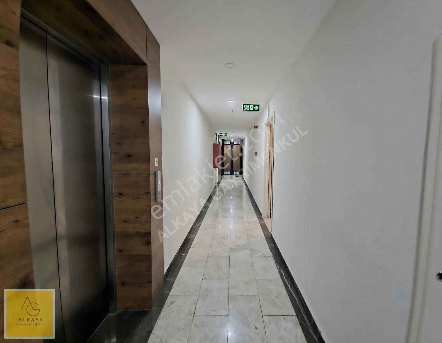 Suadiye Ayşe Kadın'da 3+1 Satılık Daire 5 Yıllık Bina Y.havuzlu - Görsel 24