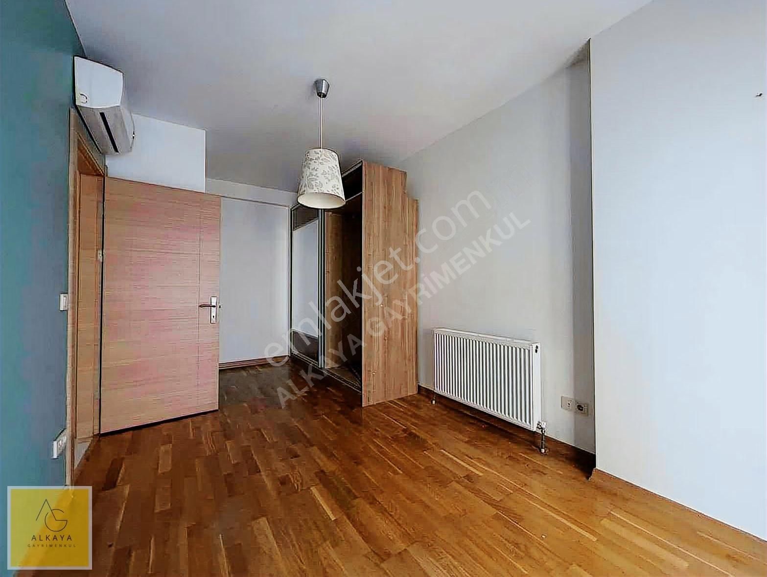 Alkaya'dan Bostancı'da Satılık 3+1 Balkonlu Boş Daire Ara Katta - Görsel 30