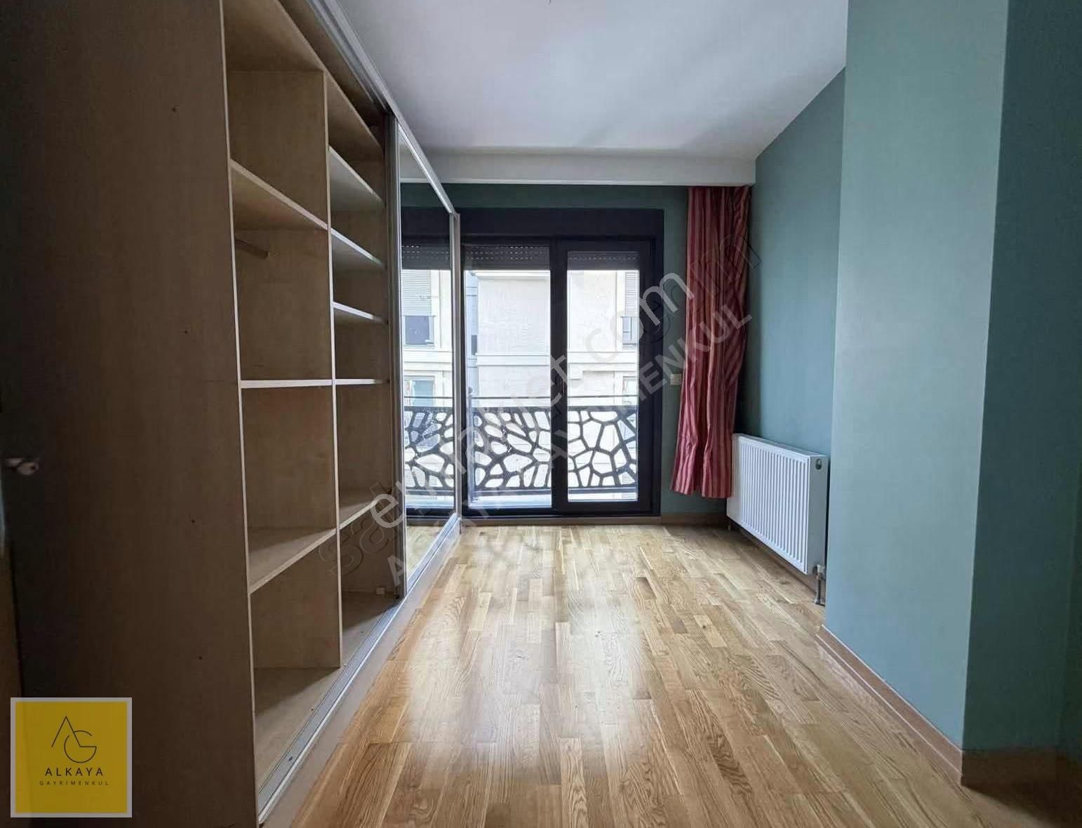 Alkaya'dan Bostancı'da Satılık 3+1 Balkonlu Boş Daire Ara Katta - Görsel 21