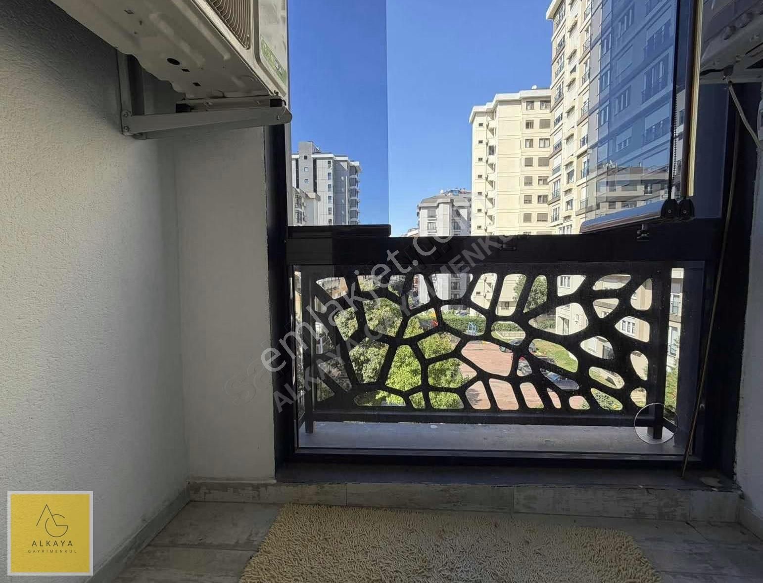 Alkaya'dan Bostancı'da Satılık 3+1 Balkonlu Boş Daire Ara Katta - Görsel 7