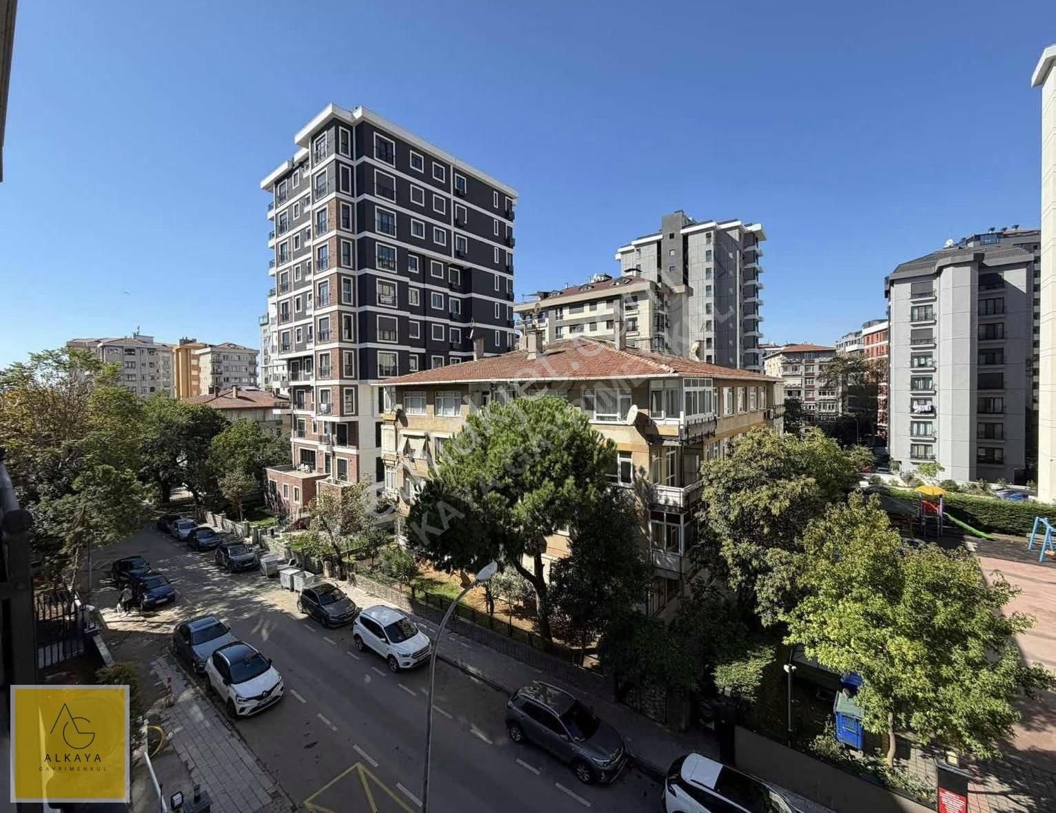 Alkaya'dan Bostancı'da Satılık 3+1 Balkonlu Boş Daire Ara Katta - Görsel 27