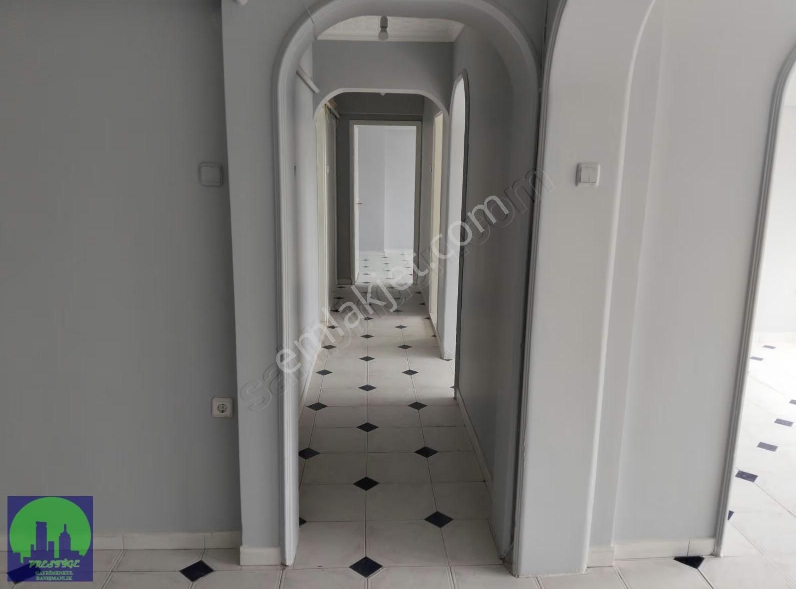 Altıparmak Çarşamba'da Geniş Bakımlı 2,5+1 Kiralık Daire - Görsel 21