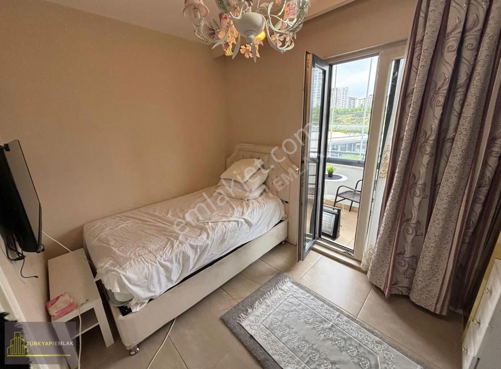 Bosphorus City'de 3+1 Penthouse Havuz Ve Jakuzili Satılık - Görsel 6