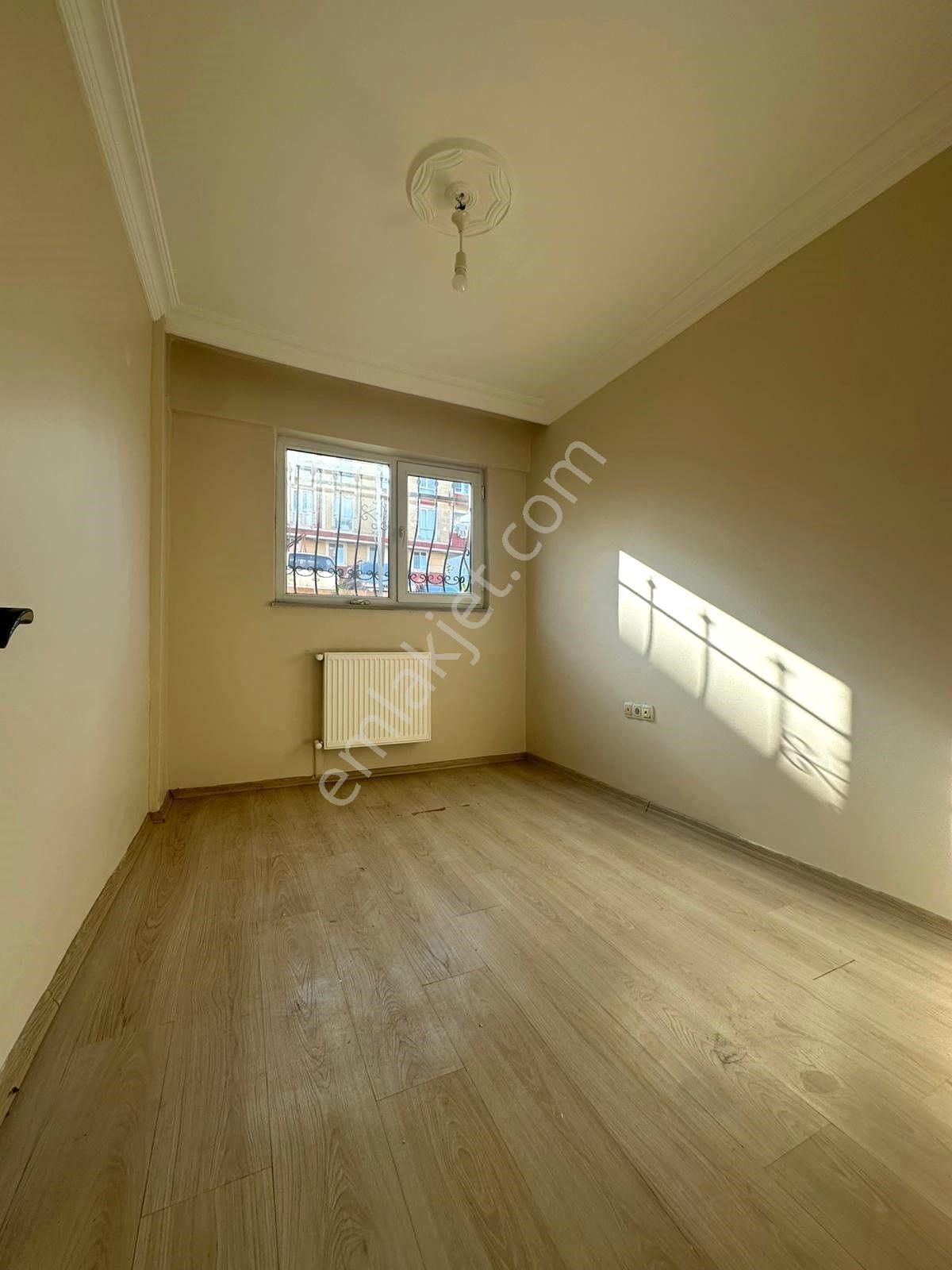 Silivri Cumhuriyet Mah. Site İçinde Bodrum Kat Satılık 2+1 Daire - Görsel 8