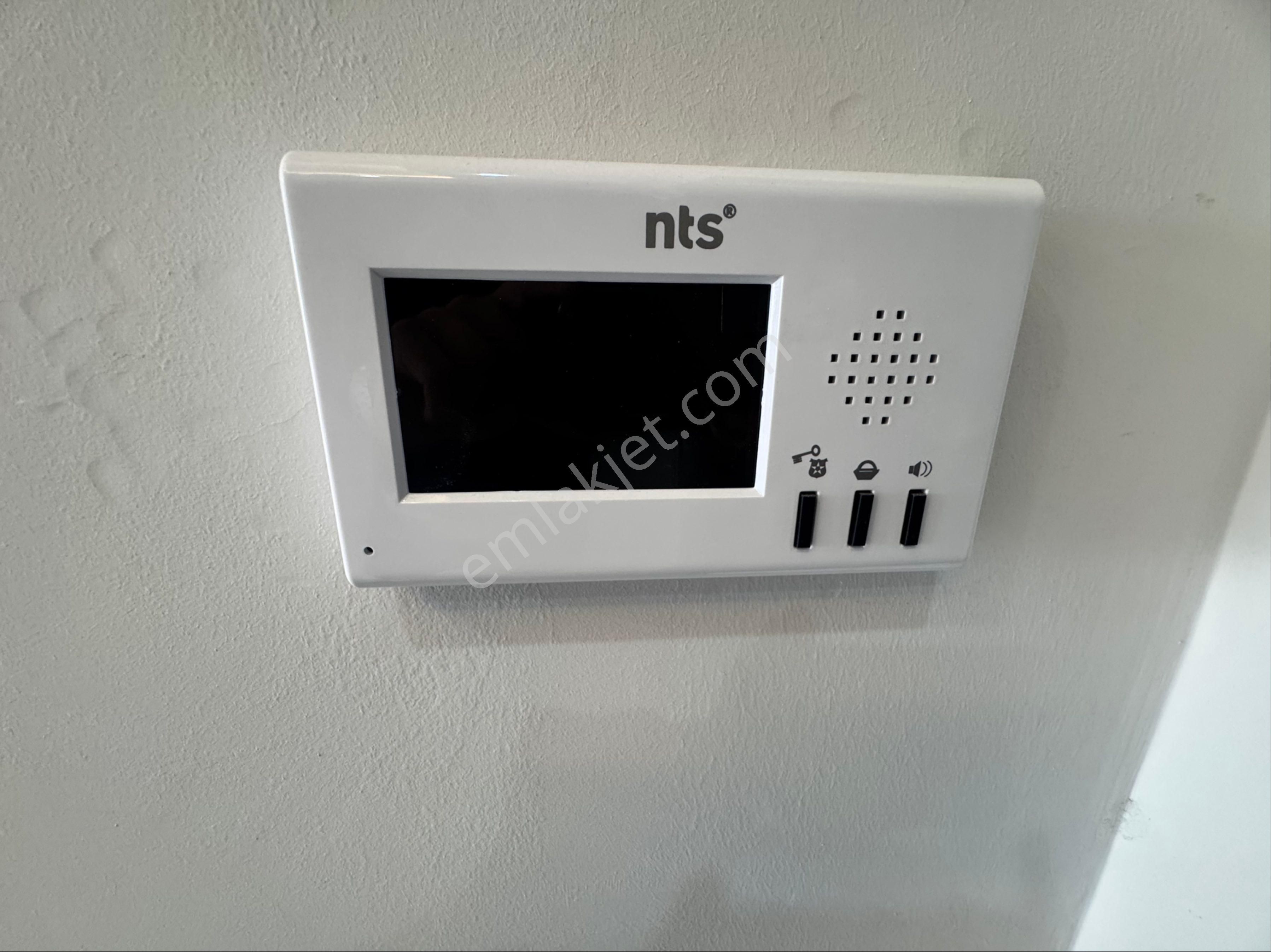 Bornova Kızılay Mahallesinde Site İçi 1+1 Lüks Arakat Asansörlü Otoparklı Satılık - Görsel 19