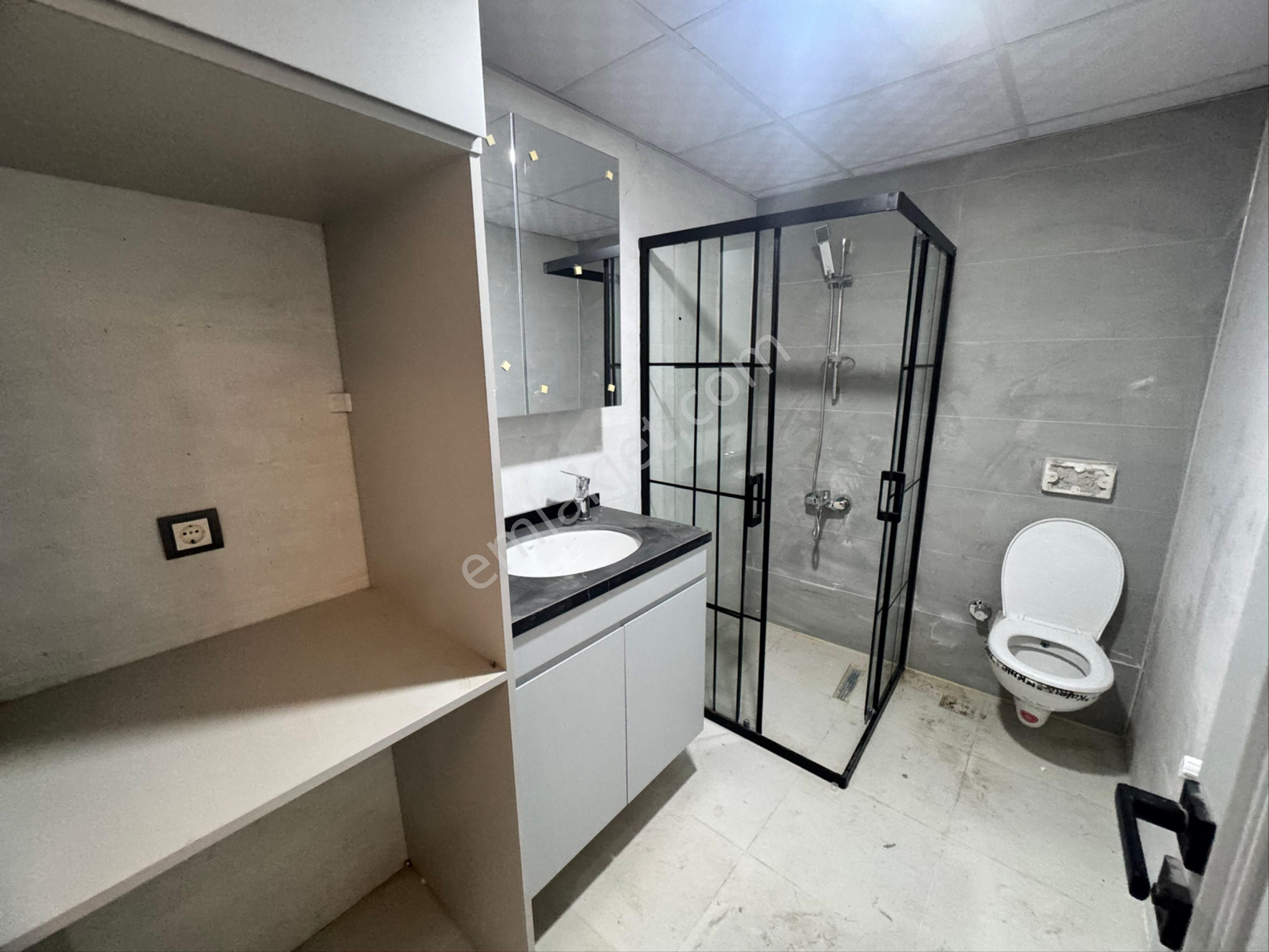 Bornova Kızılay Mahallesinde Site İçi 2+1 Lüks Arakat Asansörlü Otoparklı Satılık - Görsel 13