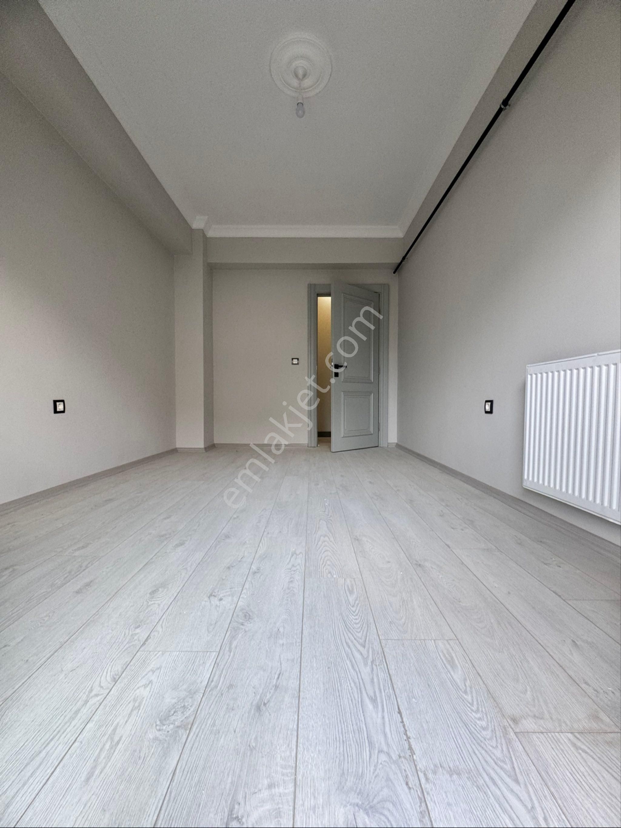 Bornova Kızılay Mahallesinde Site İçi 2+1 Lüks Arakat Asansörlü Otoparklı Satılık - Görsel 24