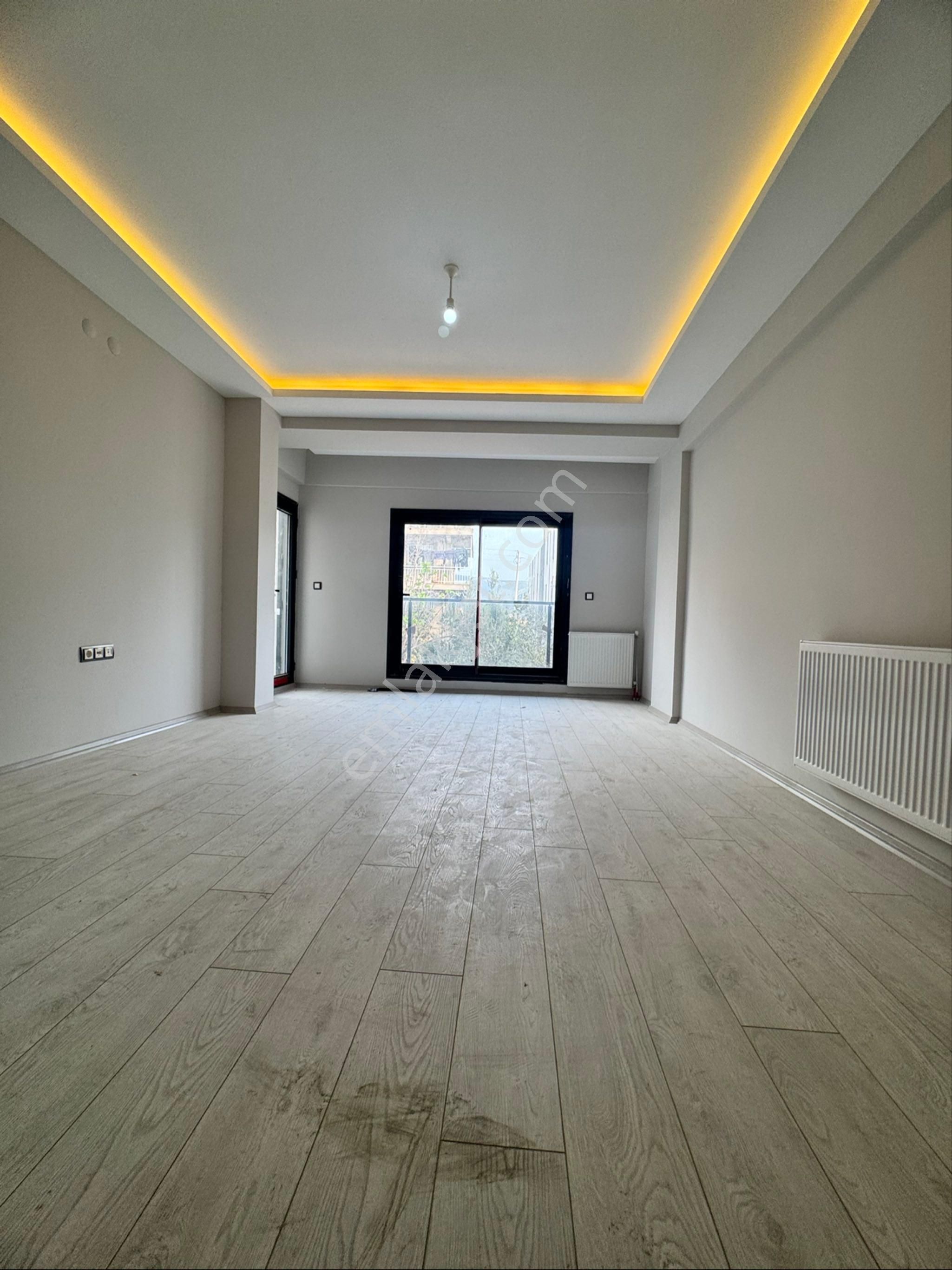 Bornova Kızılay Mahallesinde Site İçi 2+1 Lüks Arakat Asansörlü Otoparklı Satılık - Görsel 4