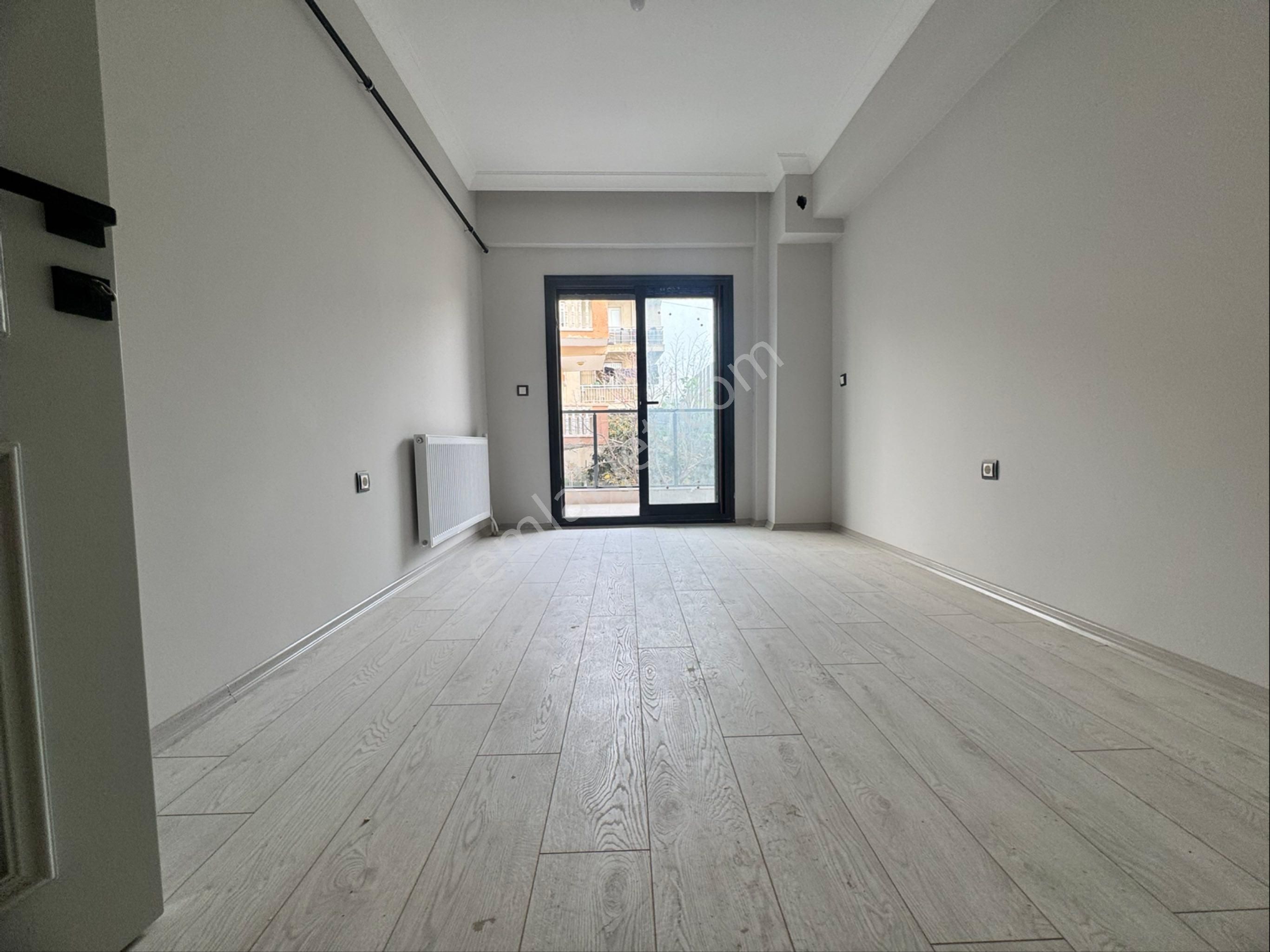 Bornova Kızılay Mahallesinde Site İçi 2+1 Lüks Arakat Asansörlü Otoparklı Satılık - Görsel 19