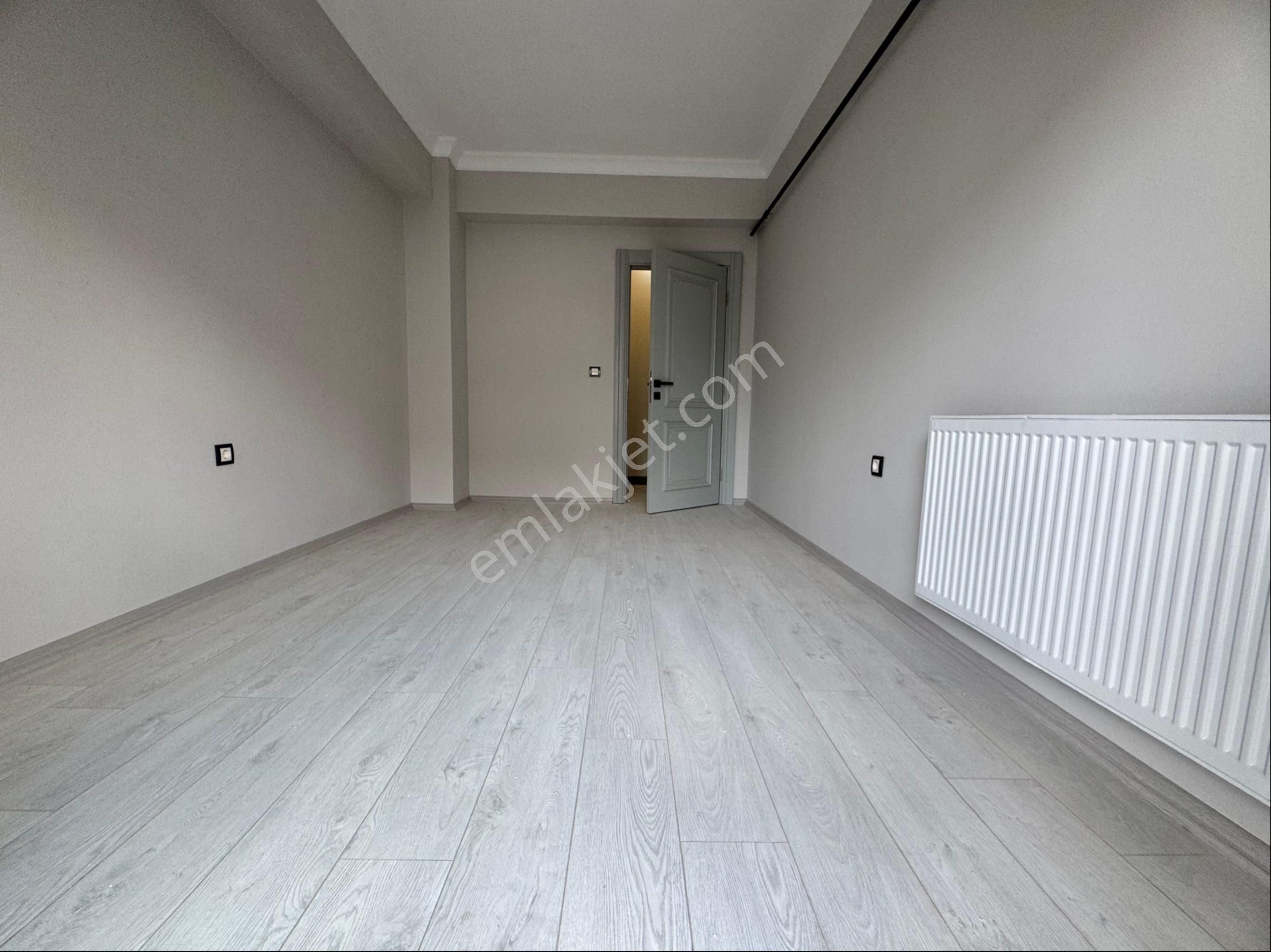 Bornova Kızılay Mahallesinde Site İçi 2+1 Lüks Arakat Asansörlü Otoparklı Satılık - Görsel 23