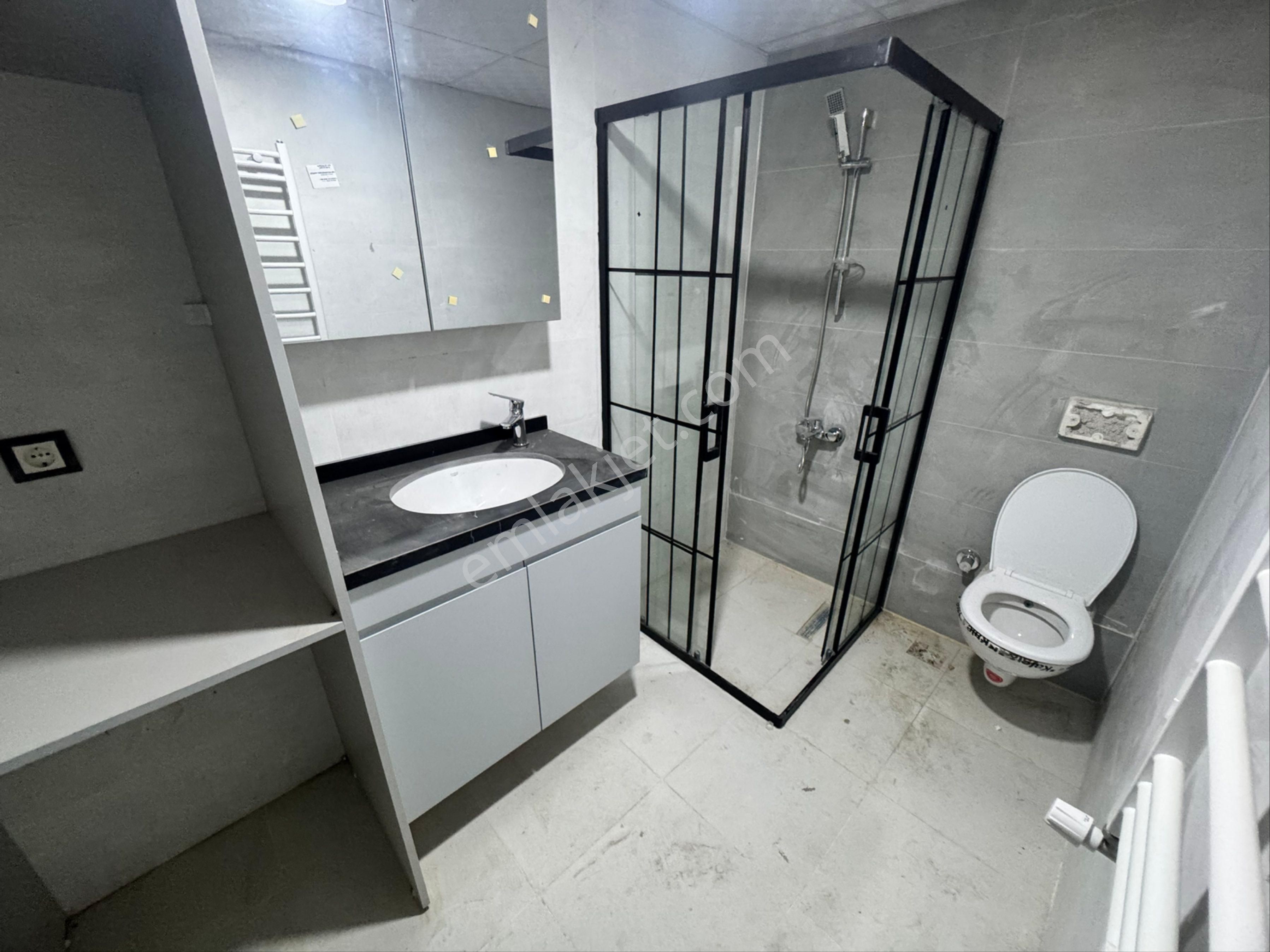 Bornova Kızılay Mahallesinde Site İçi 2+1 Lüks Arakat Asansörlü Otoparklı Satılık - Görsel 15