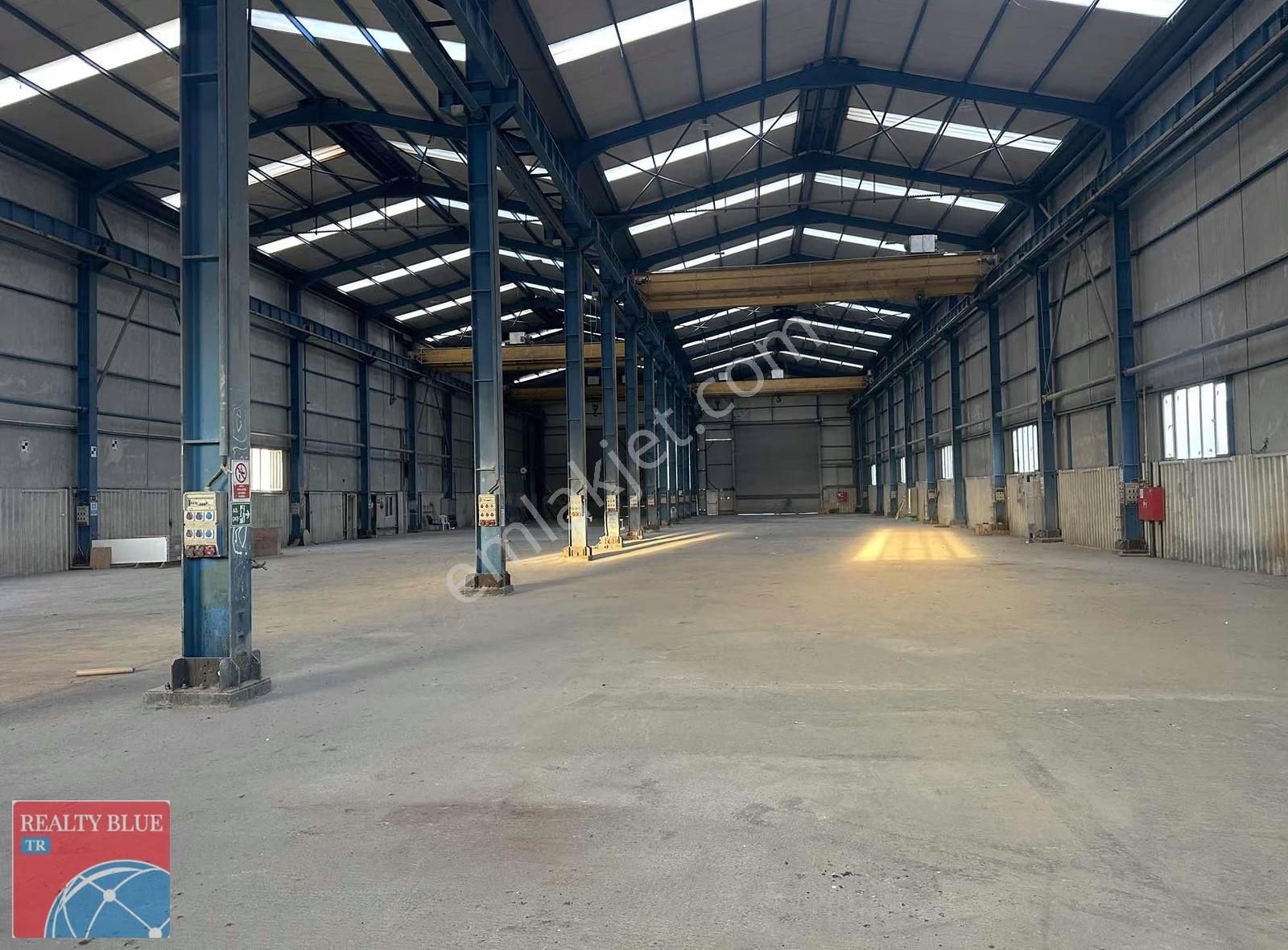 Gebze Balçık'da 6800m2 Yapıkayıtlı Ve 35 Tonluk Vinçli Fabrika