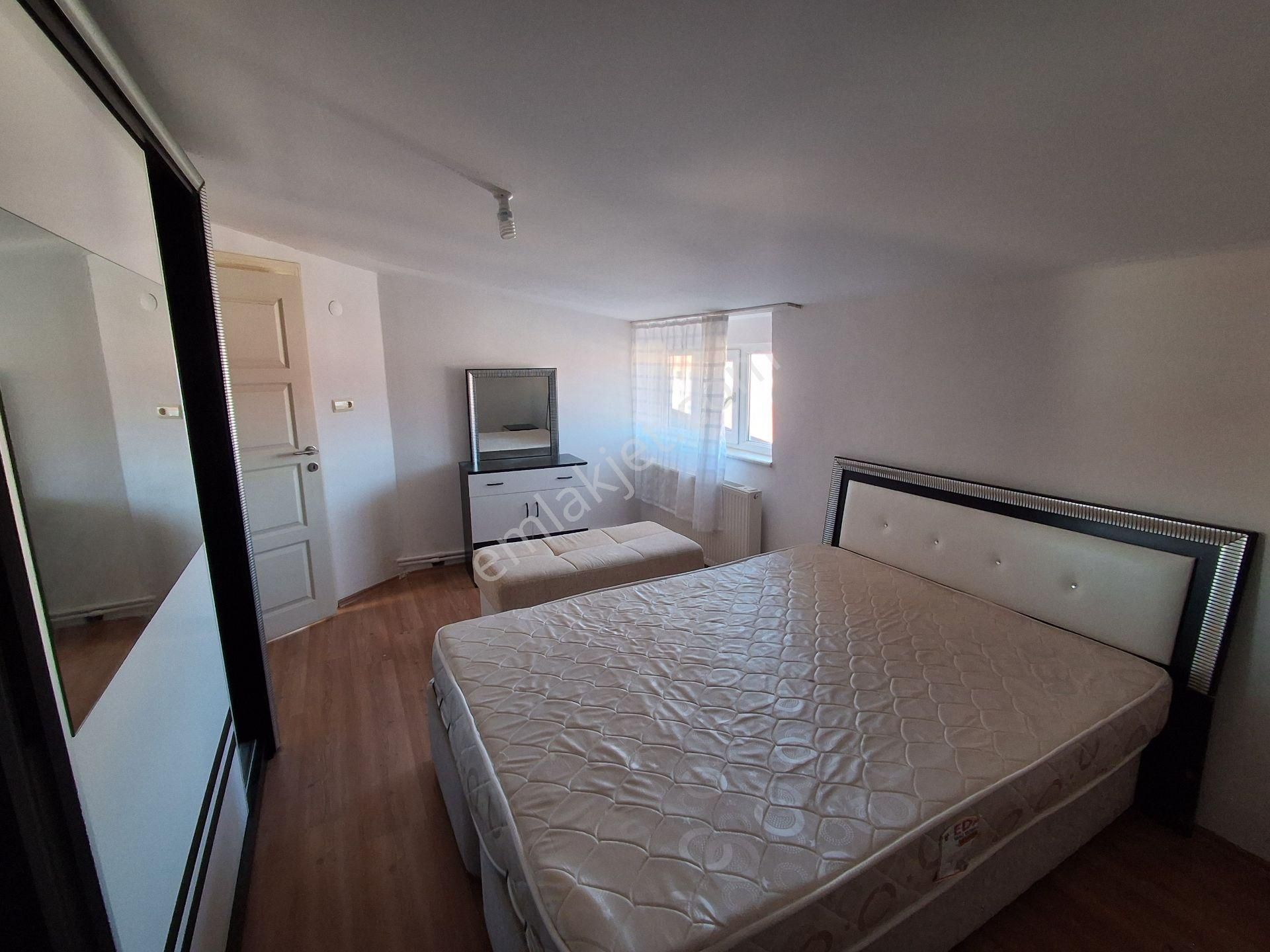 Karasu Aziziye Mahallesinde Kiralık Dubleks Daire - Görsel 8