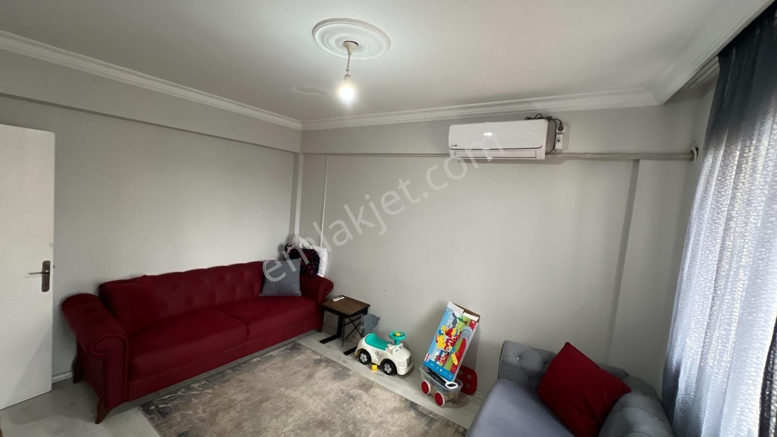 Buca Akıncılarda Satılık 110m2 3+1 Doğalgazlı Da