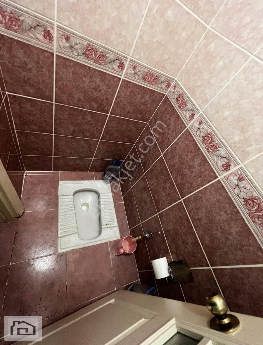 Emin'den Merkez Camii Yanı,krediye Uygun,genç Binada,fırsat 4+2! - Görsel 18