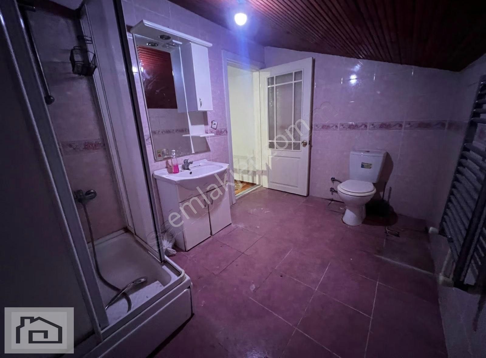 Emin'den Merkez Camii Yanı,krediye Uygun,genç Binada,fırsat 4+2! - Görsel 20