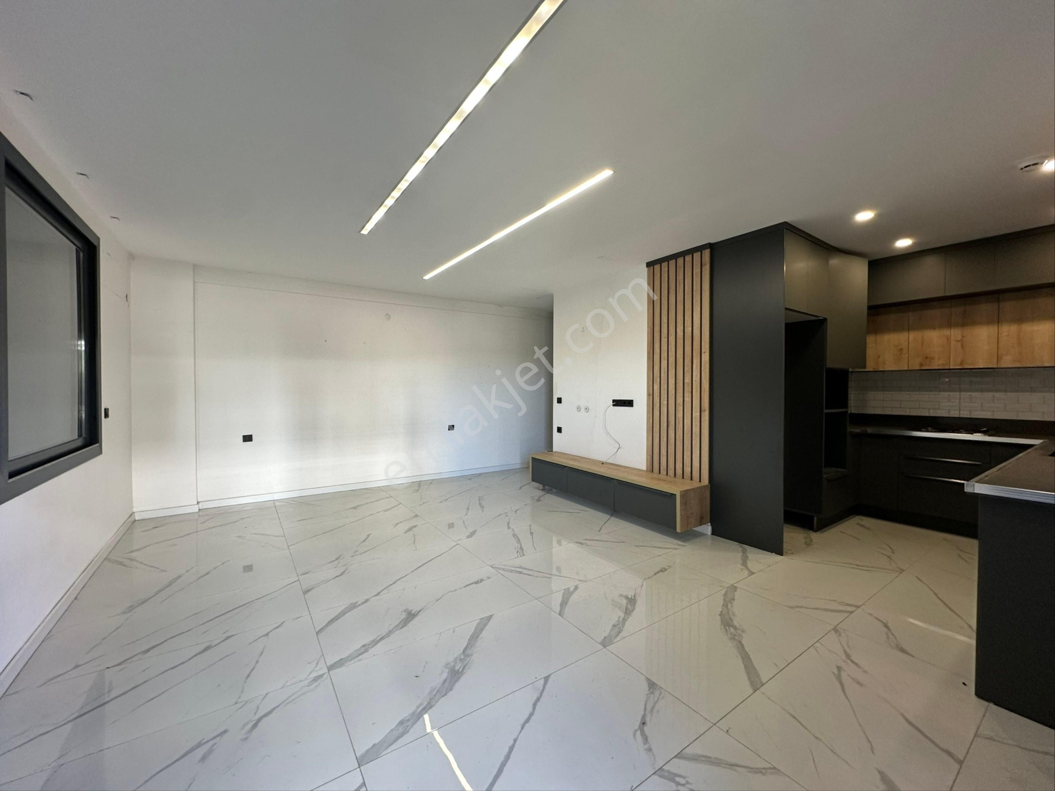 Didimde 3+1 Yerden Isıtmalı Havuzlu Köşe Bahçeli Villa - Görsel 24