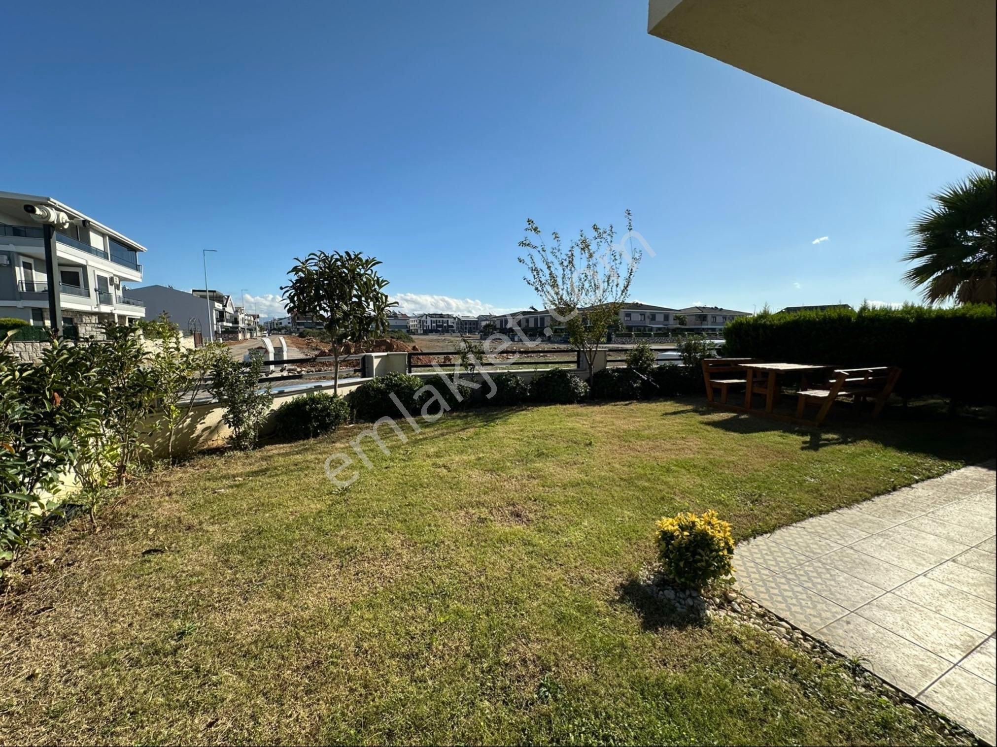 Didimde 3+1 Yerden Isıtmalı Havuzlu Köşe Bahçeli Villa - Görsel 26