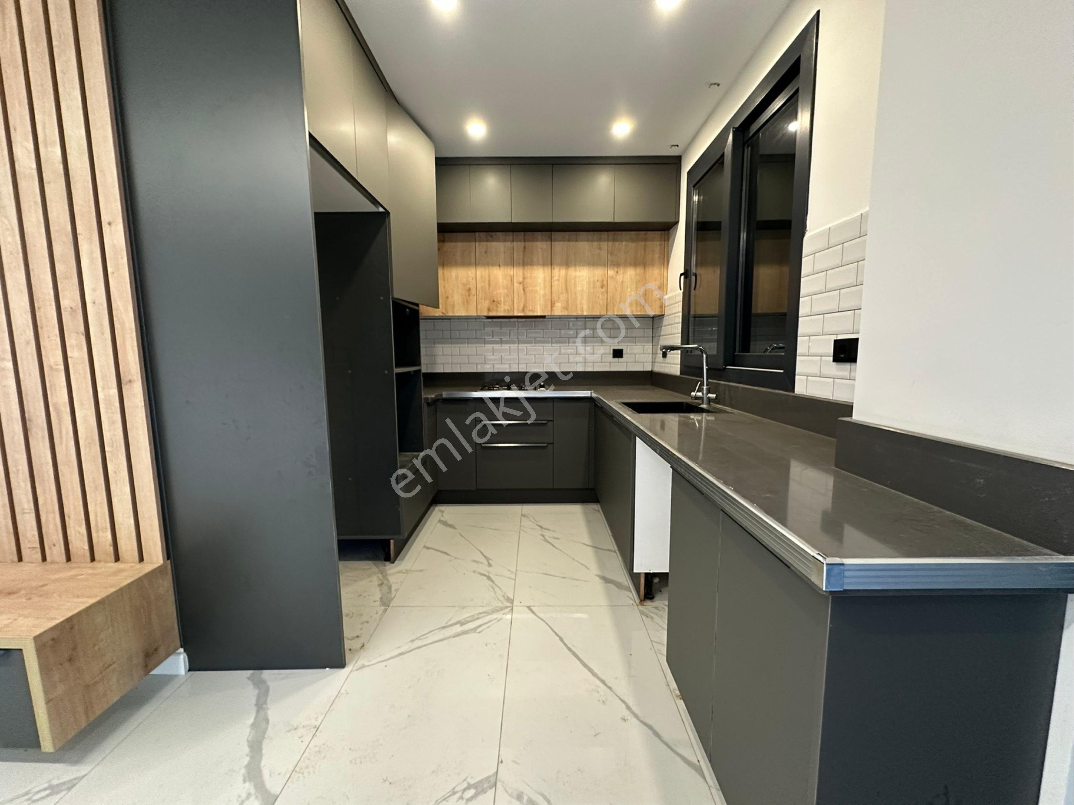 Didimde 3+1 Yerden Isıtmalı Havuzlu Köşe Bahçeli Villa - Görsel 19