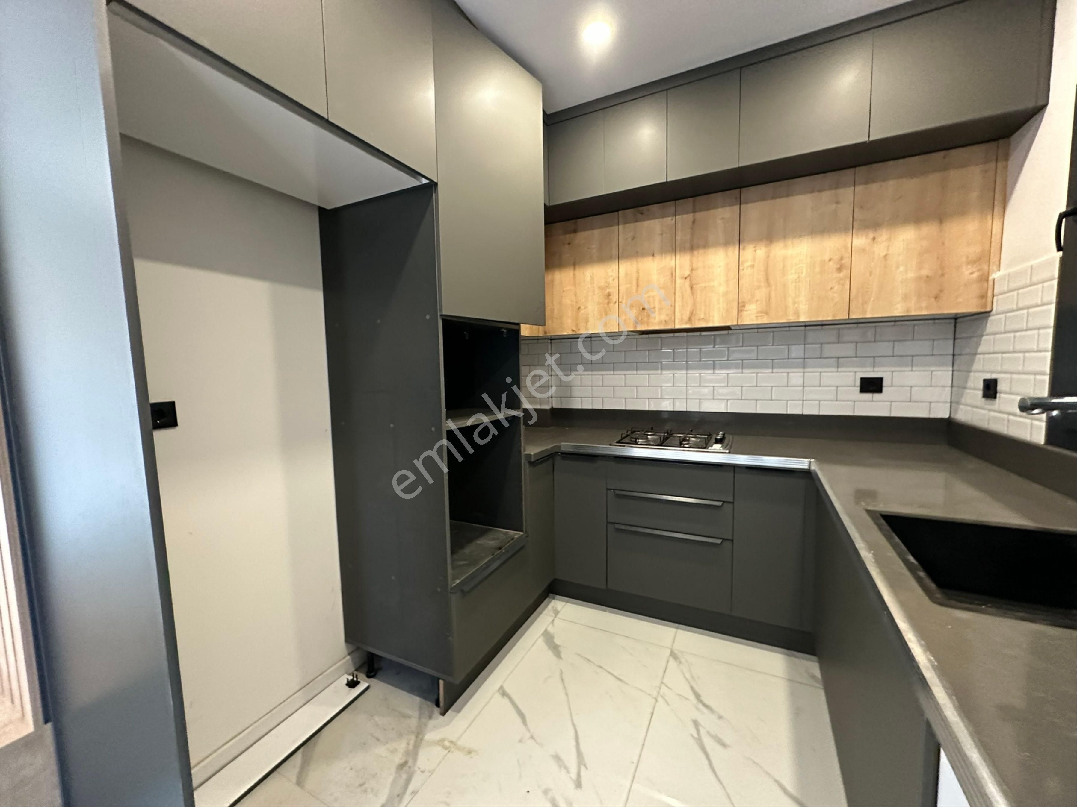 Didimde 3+1 Yerden Isıtmalı Havuzlu Köşe Bahçeli Villa - Görsel 21