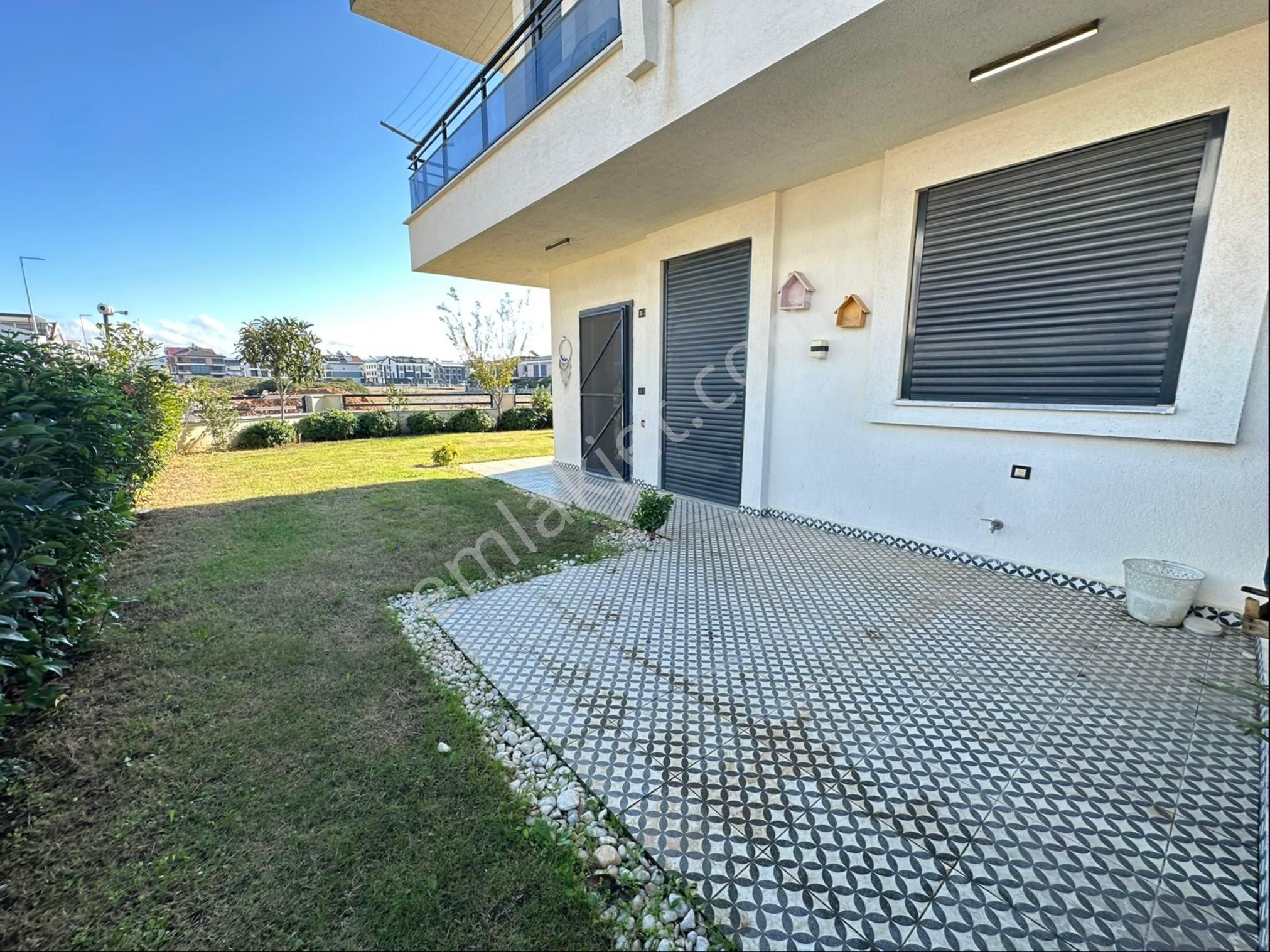 Didimde 3+1 Yerden Isıtmalı Havuzlu Köşe Bahçeli Villa - Görsel 25