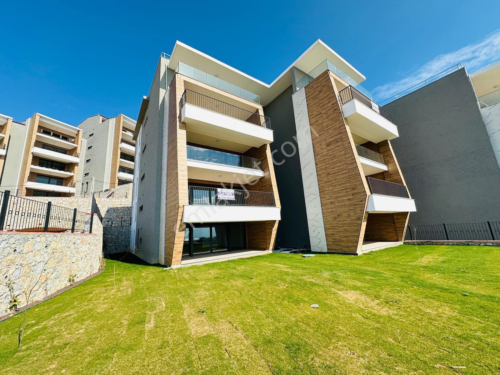 Eviz Panorama Full Deniz Manzara Sıfır 3+1 Ara Kat Daire Satılık