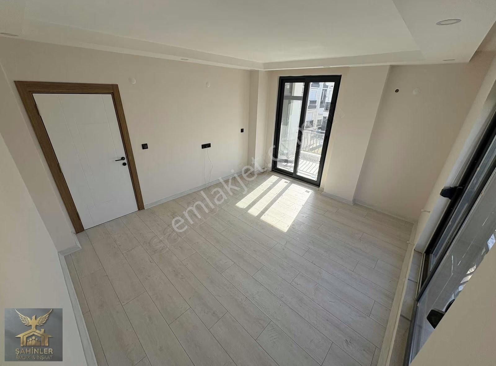 Aydoğmuş'da Havuzlu Site İçerisinde Katta Sıfır 2+1 100m2 Daire - Görsel 23