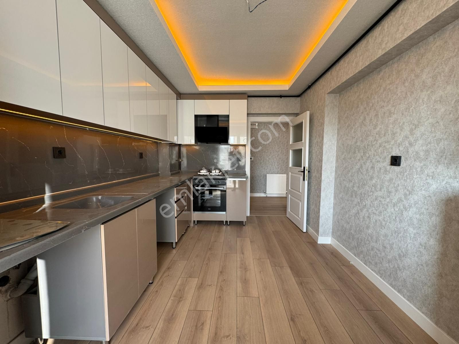 K.ören Sancaktepe Mah. Full Yapılı Katta Geniş 3+1 Satılık Daire - Görsel 4