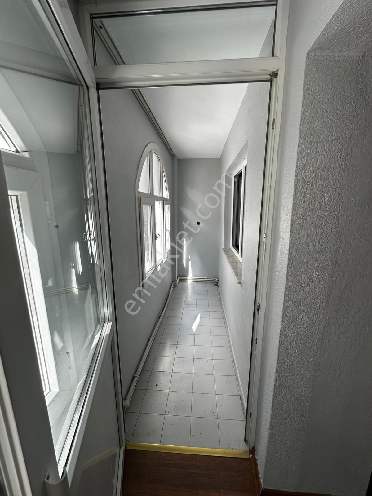 Buca Barış Mahallesinde//vergidairesi Yakını//4katlı Bina2.katı//130m2//3+1/geniş Balkonlu/ferah Da - Görsel 26