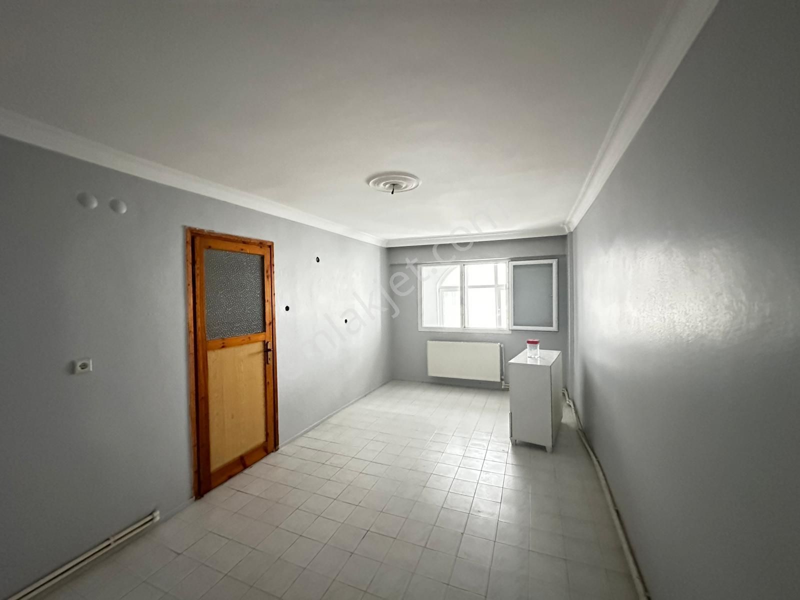 Buca Barış Mahallesinde//vergidairesi Yakını//4katlı Bina2.katı//130m2//3+1/geniş Balkonlu/ferah Da - Görsel 15