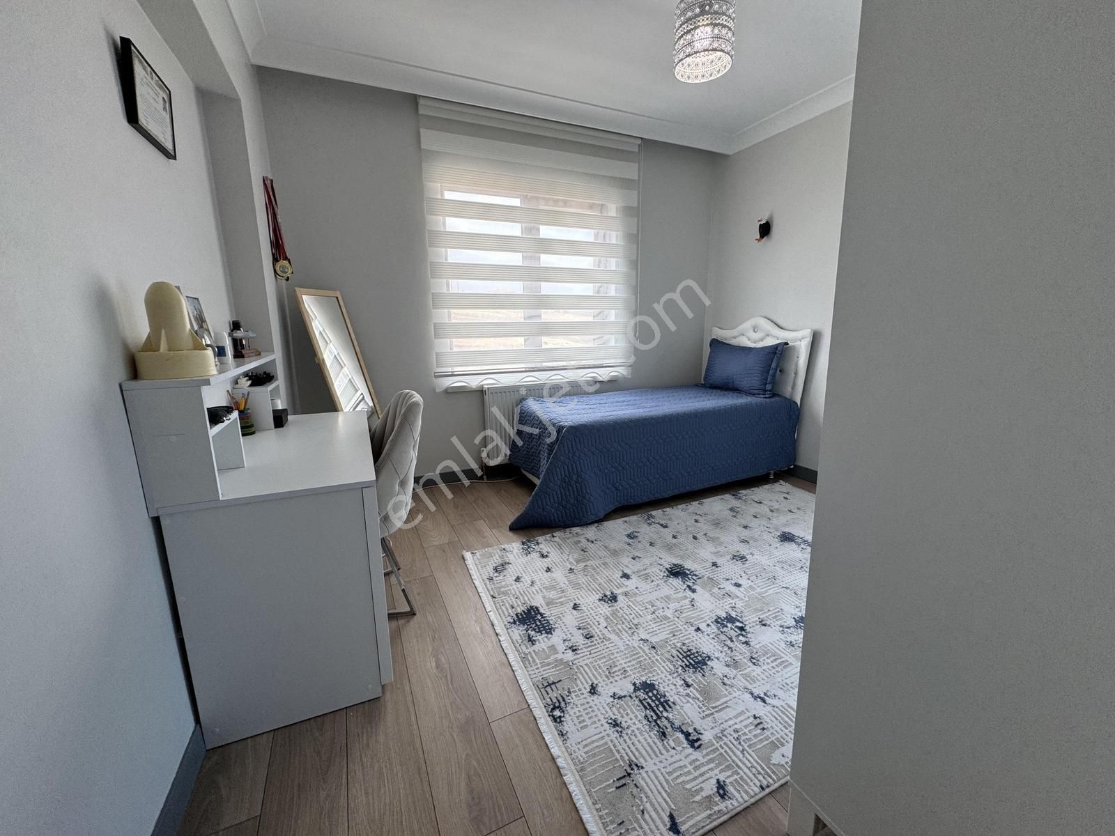 İmir Emlak'tan Ultralüx Sitede G.odalı 13.kat Manzaralı 4+1daire - Görsel 23