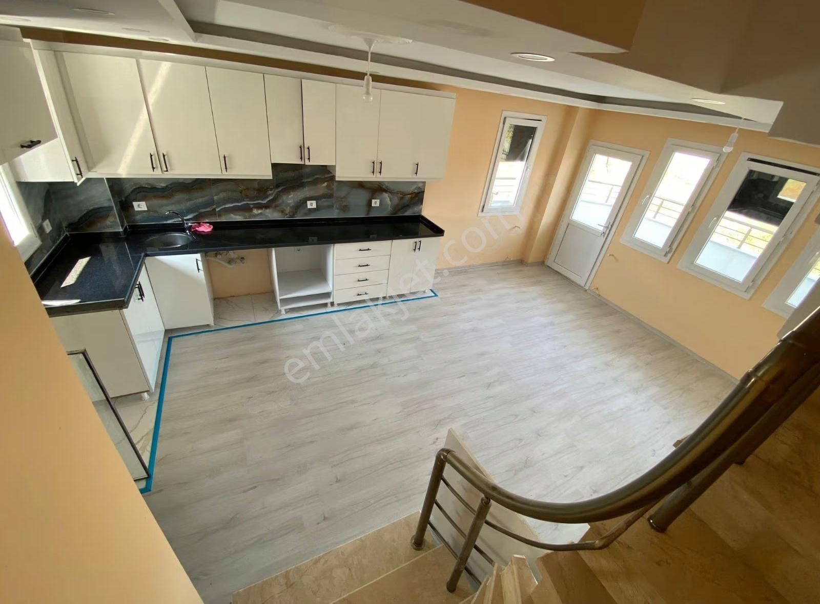 Sıfır İskanlı 3+1 Villa Yapılaşma İçerisinde Denize 500 Metre. - Görsel 25