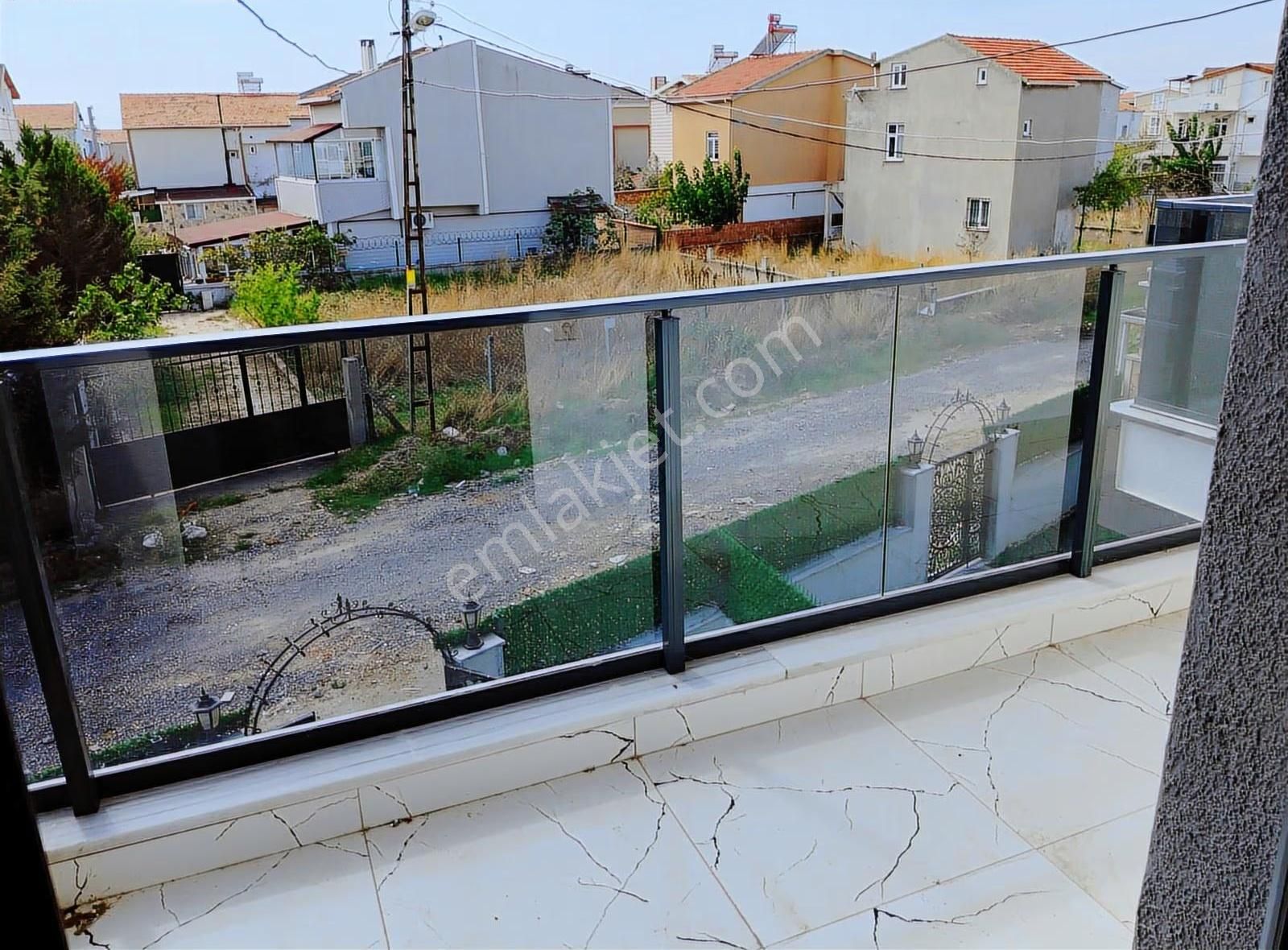 Sıfır 170 M Arsa İçinde Krediye Uygun İskanlı 3 Katlı 4+1 Villa - Görsel 5