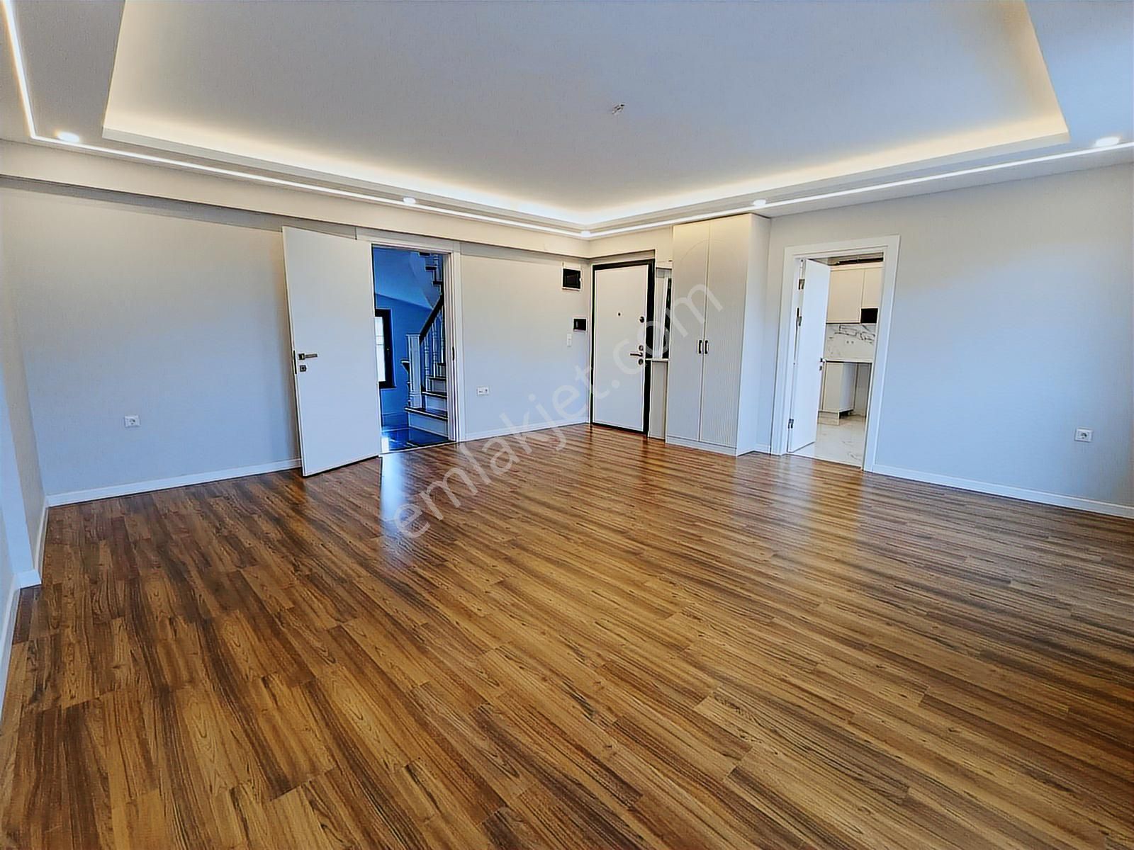 Karaca'dan Atatürk Mah. Kış Bahçeli, Kapalı Otoparklı Lüks Villa - Görsel 13