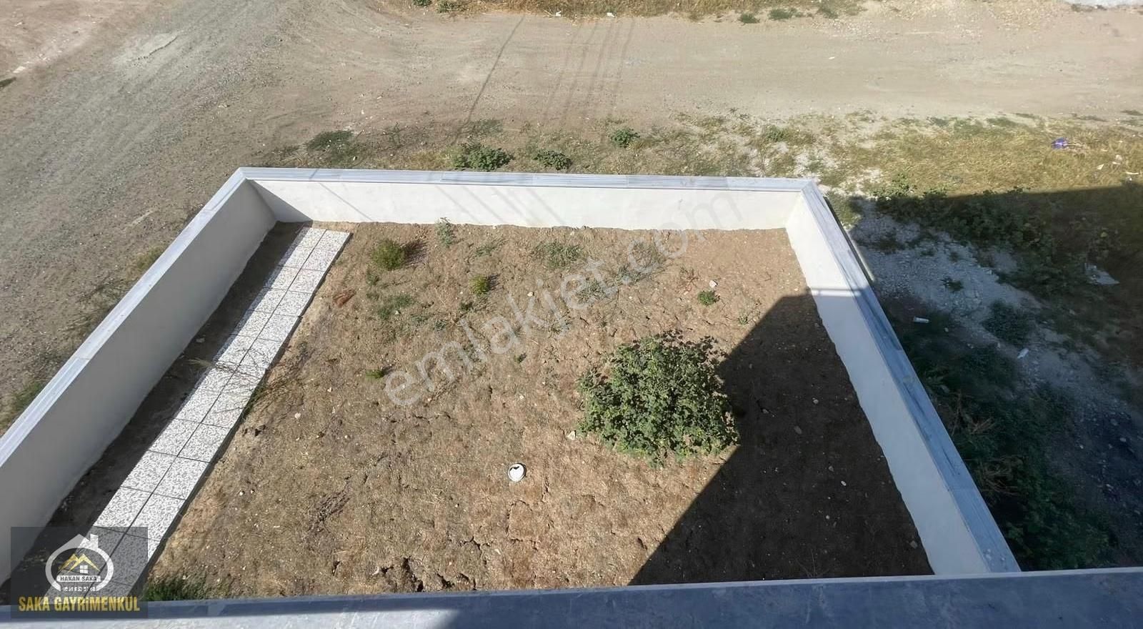 Yeniçiftlikte Maliyetine Sıfır 3+1 Havuz Yapımına Uygun Villa. - Görsel 3