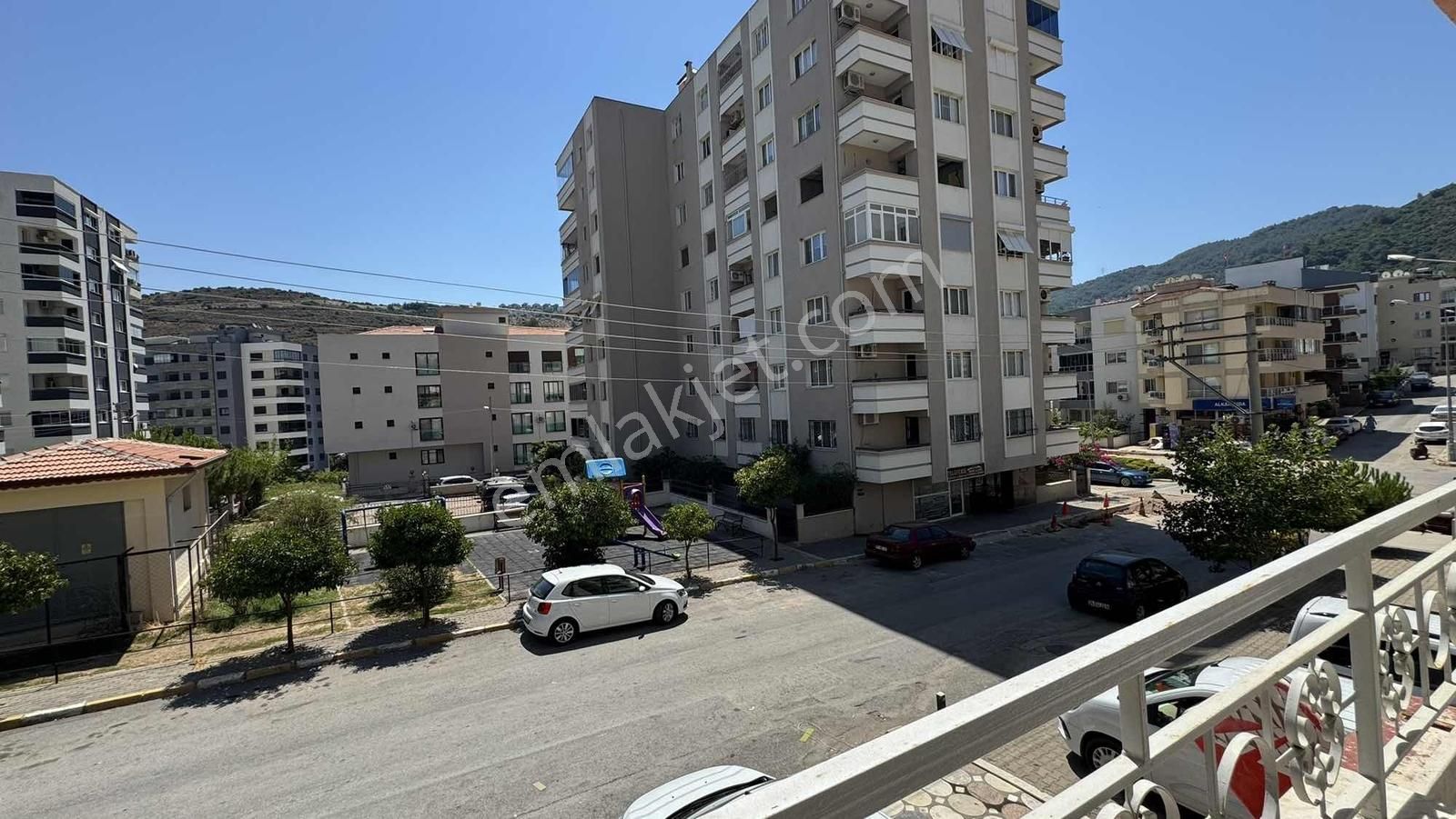 Baven'den Teleferik Mah'de 175 M2 Her Katta Tek Daire Geniş 3+1 - Görsel 5