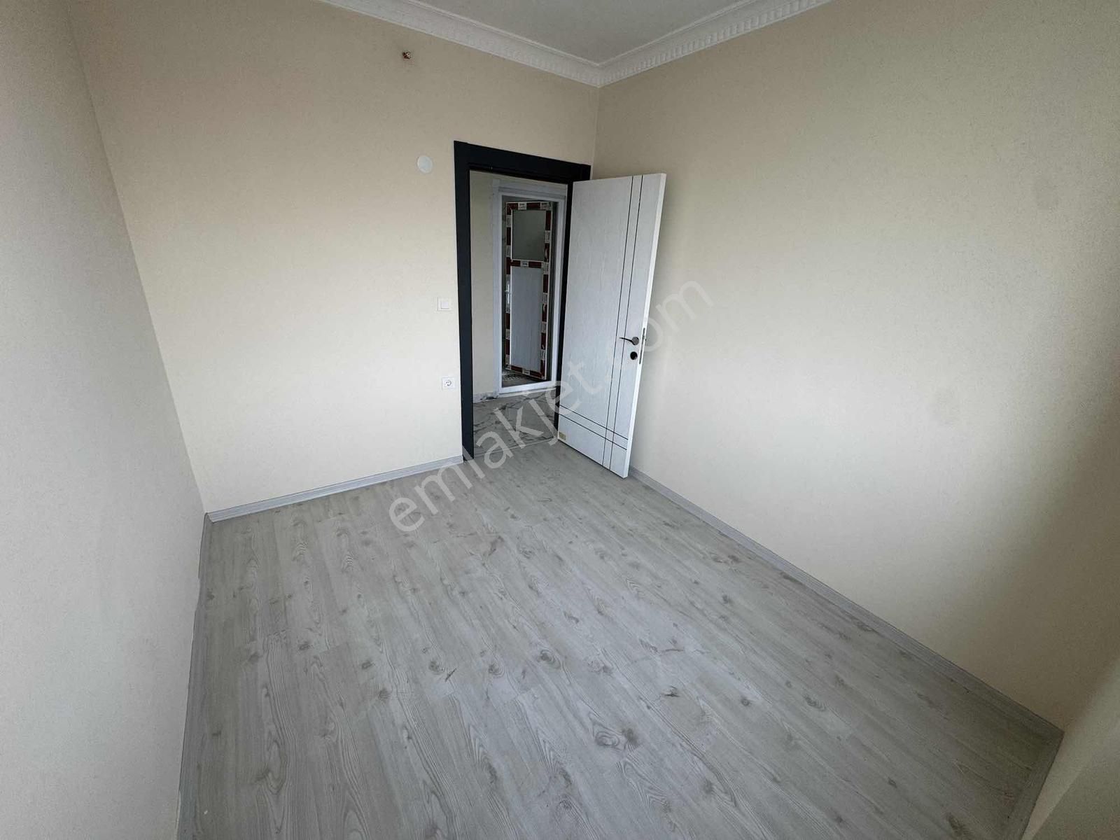 Ararat'tan Esenler Tuna Vadi Sitesinde Satılık 2+1fırsat Daire - Görsel 8