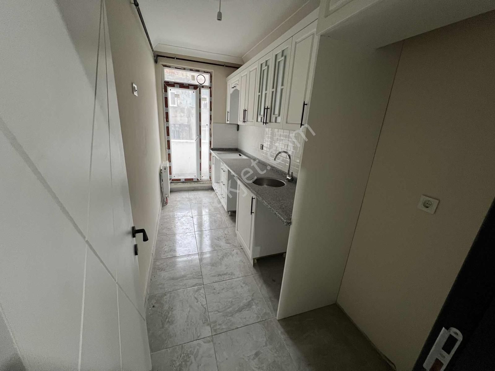 Ararat'tan Esenler Tuna Vadi Sitesinde Satılık 2+1fırsat Daire - Görsel 6