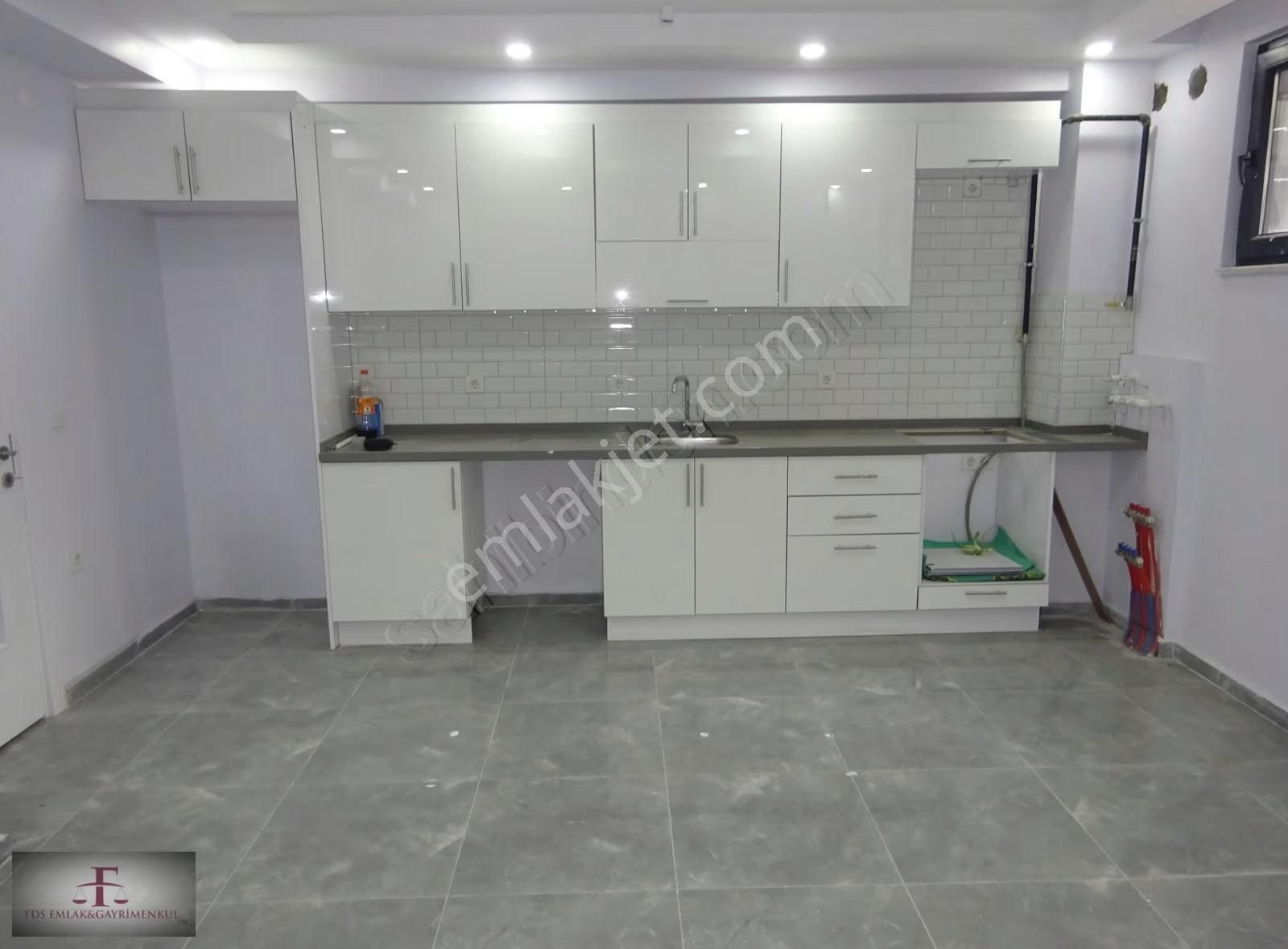 B.evler Yenibosna Ç.çeşme Mah.satılık 2+1 Amerikan Mutfaklı Dair - Görsel 2